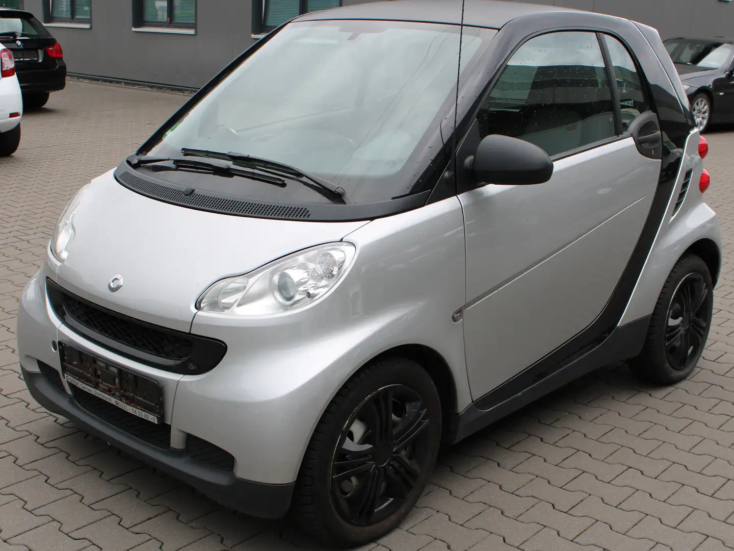 smart forTwo Micro Hybrid Drive 45kW  Automatik Schwarz - 1