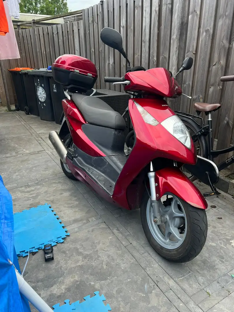 Honda SH 150 Dylan 150 Červená - 1