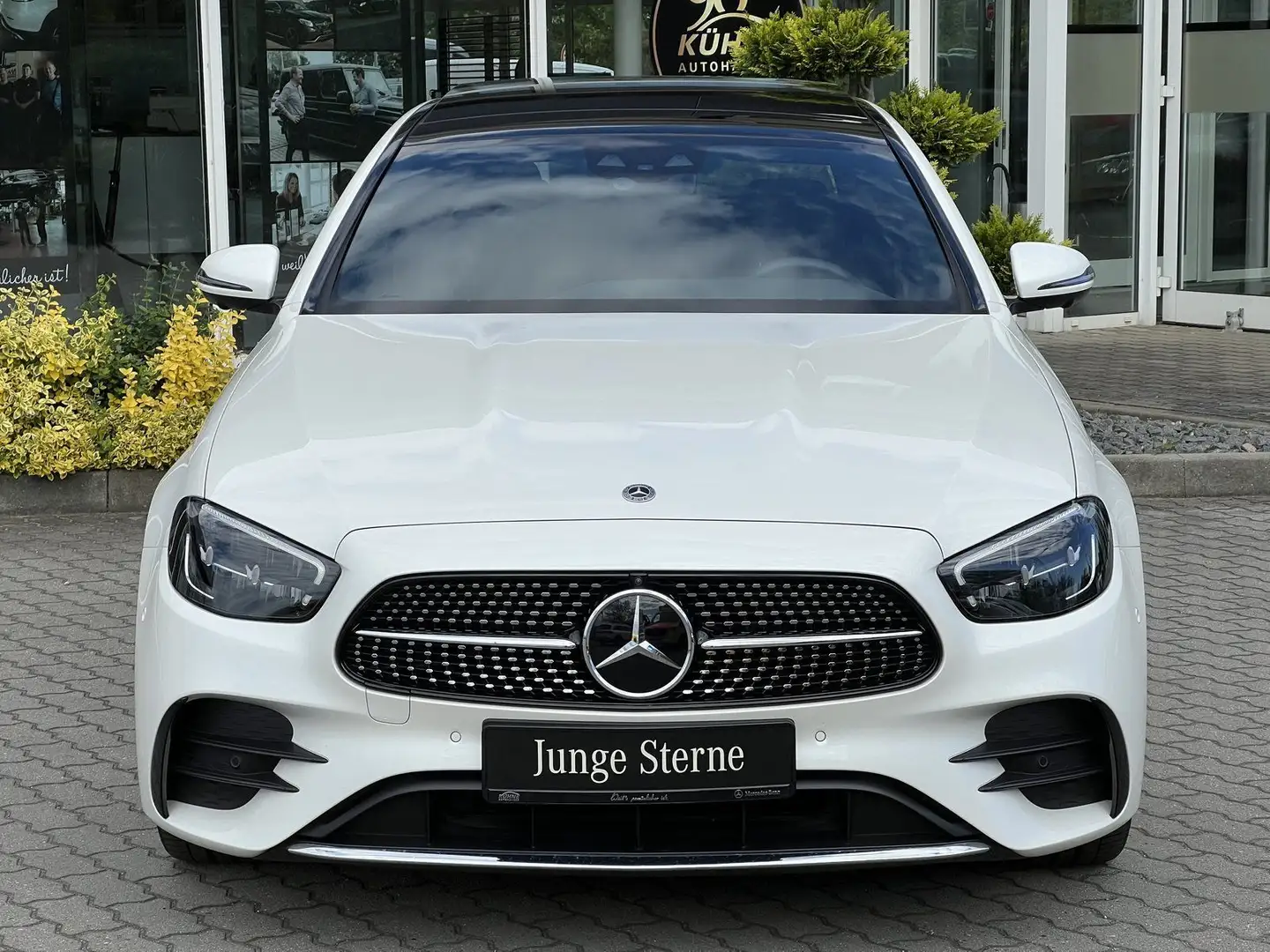 Mercedes-Benz E 450 4M AMG+Pano+Sound+360+19'+Air+Distro+Plus Білий - 2