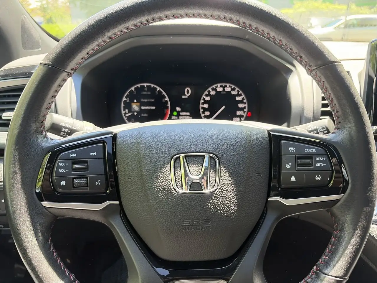 Honda Odyssey снимка Honda Odyssey