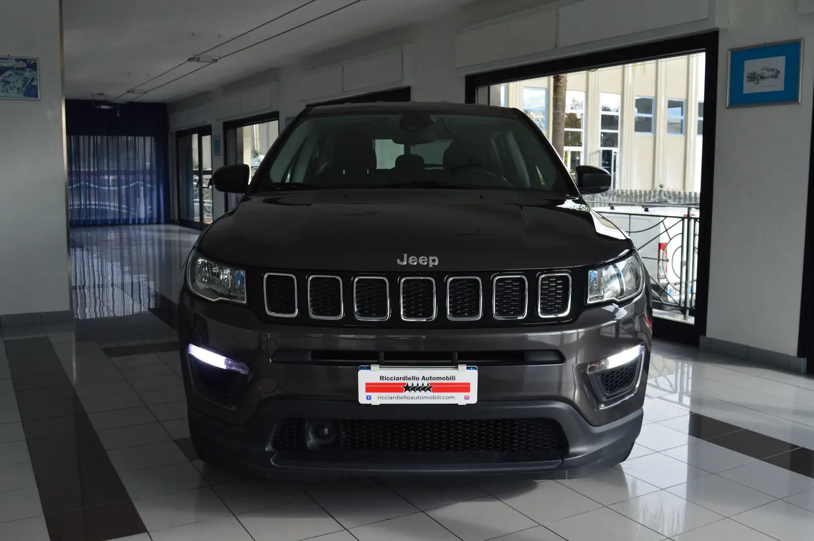 Jeep Compass 1.6 Mjt Sport 2wd 120Cv my19 - Km 29000/Unico P. Grigio - 2