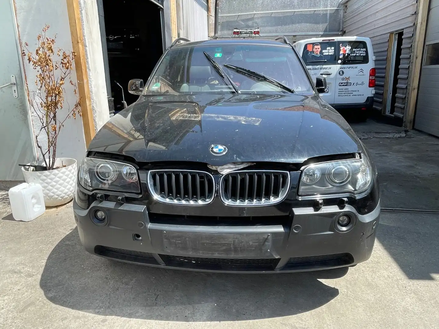 BMW X3 Baureihe X3 3.0i Schwarz - 2
