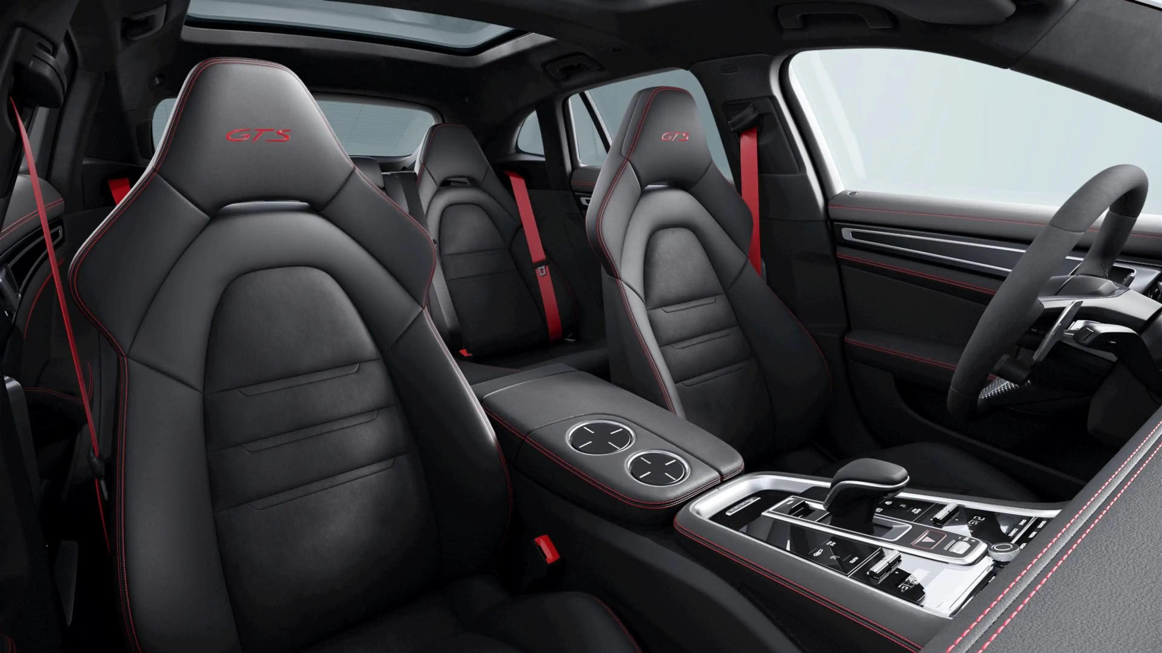 Porsche Panamera GTS Sport Turismo — photo 6