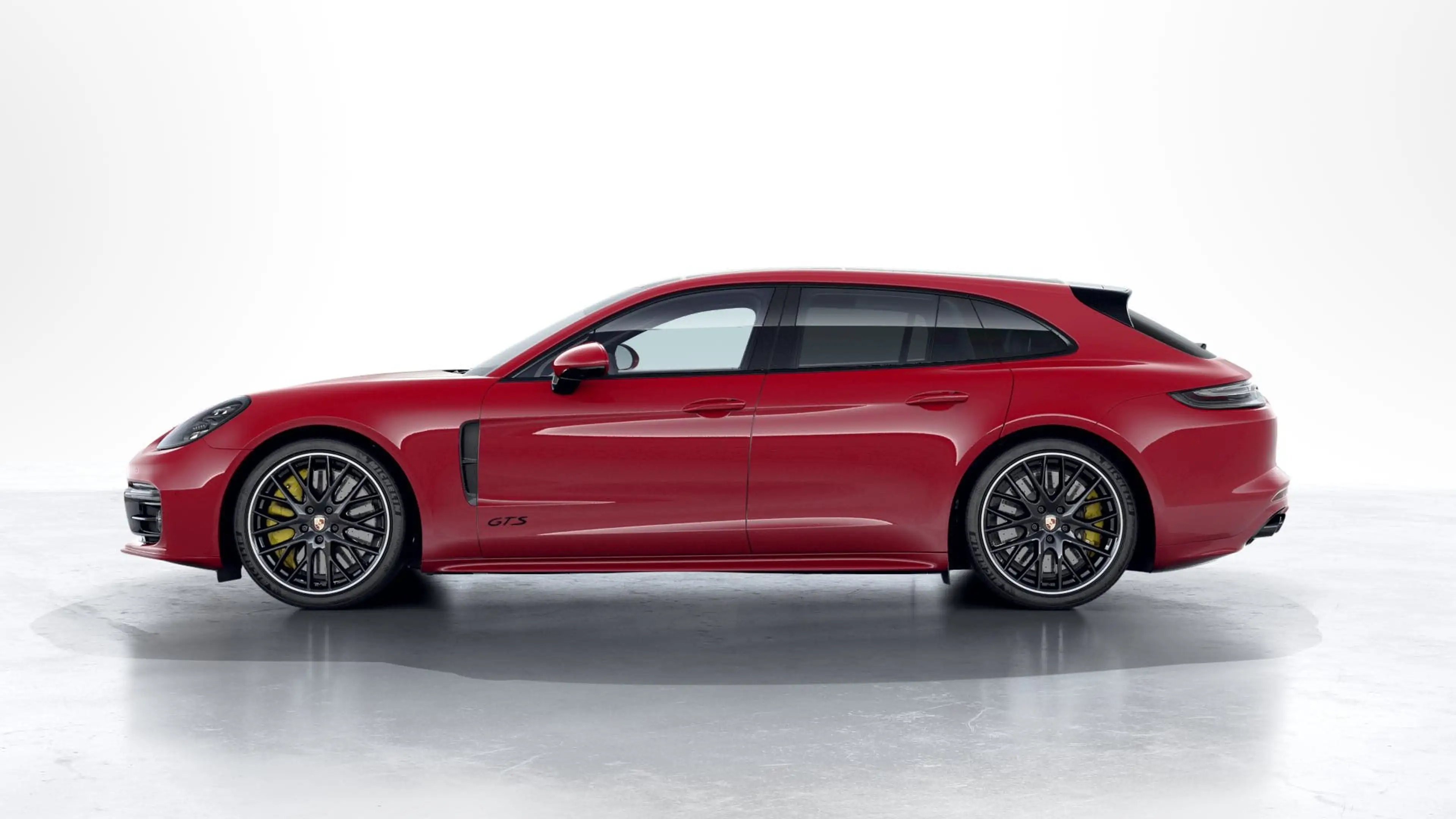 Porsche Panamera GTS Sport Turismo — photo 2