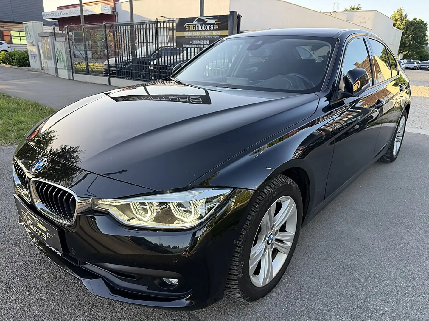 BMW 320 d xDrive Sport Line Aut.   VIGNETTE,VOLLTANK UN... Schwarz - 2