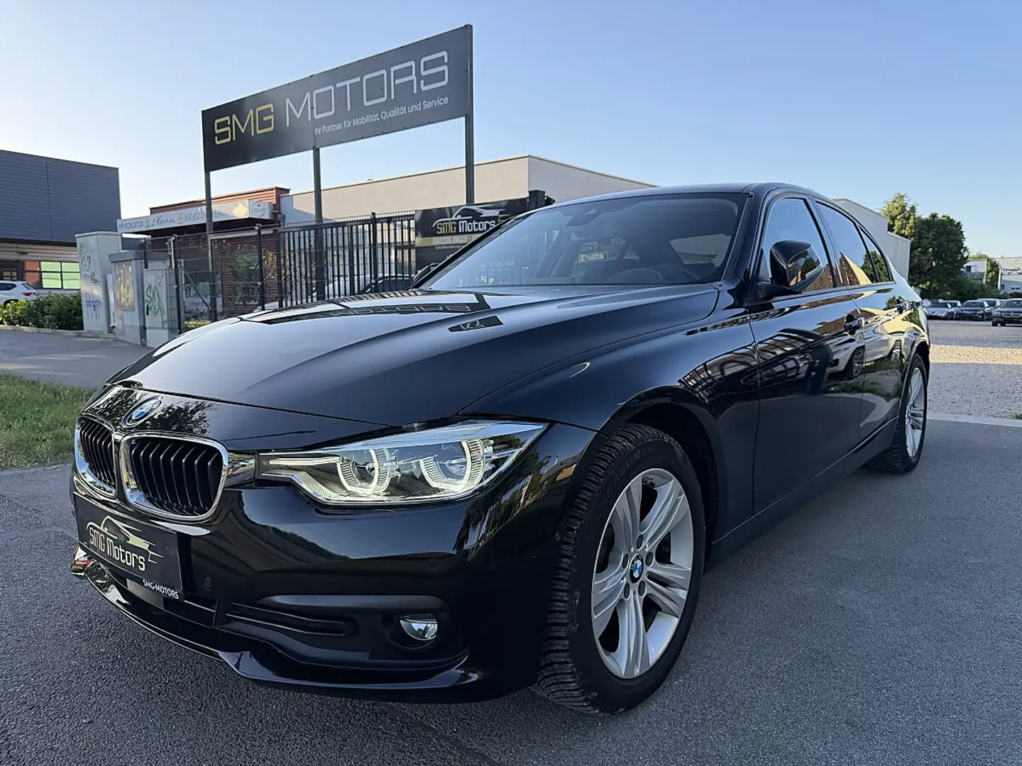 BMW 320 d xDrive Sport Line Aut.   VIGNETTE,VOLLTANK UN... Schwarz - 1