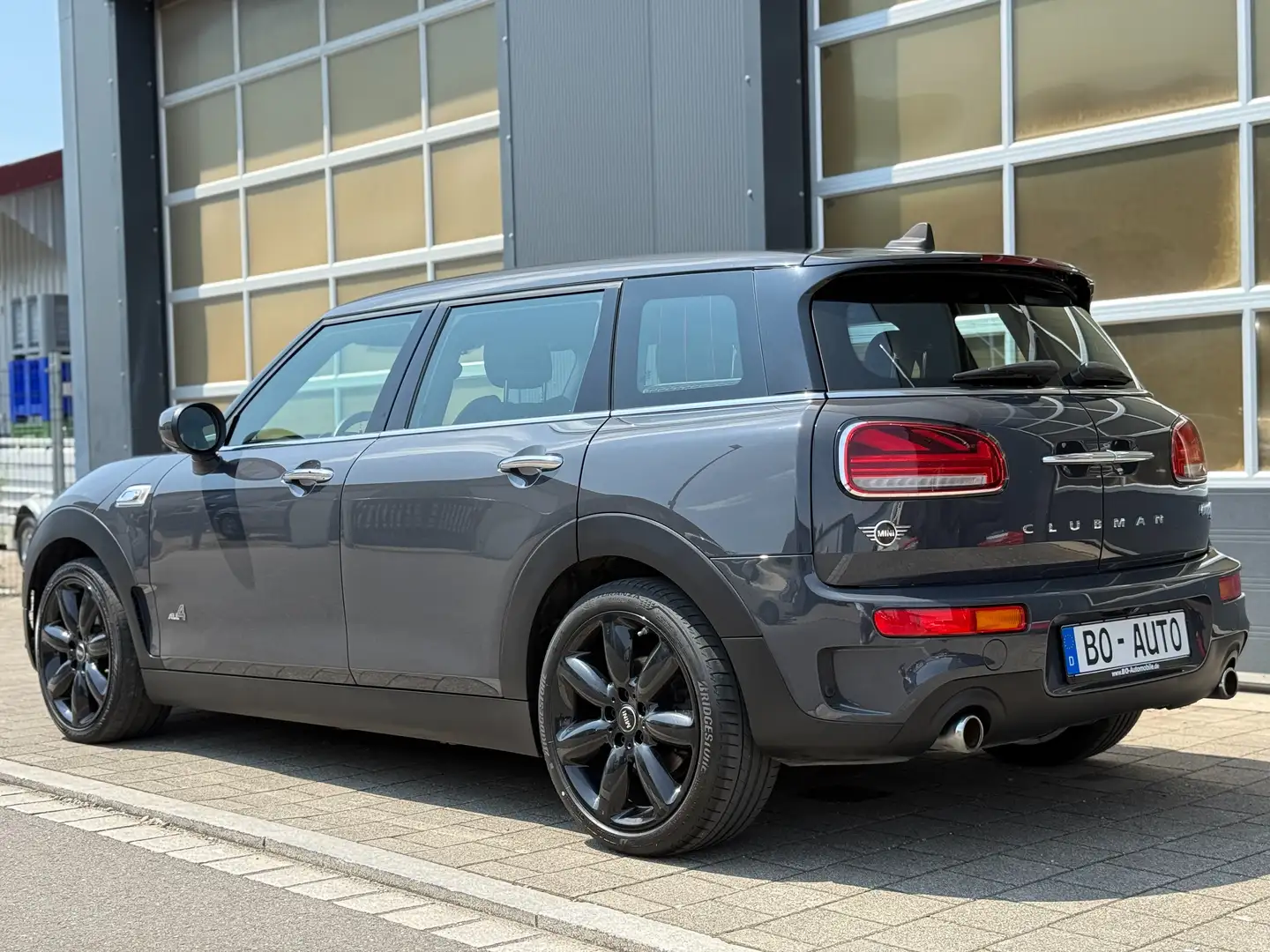 MINI Cooper SD Clubman All4 Leder Navi Virtual Keyless Kamera DAB LED SHZ Gris - 2
