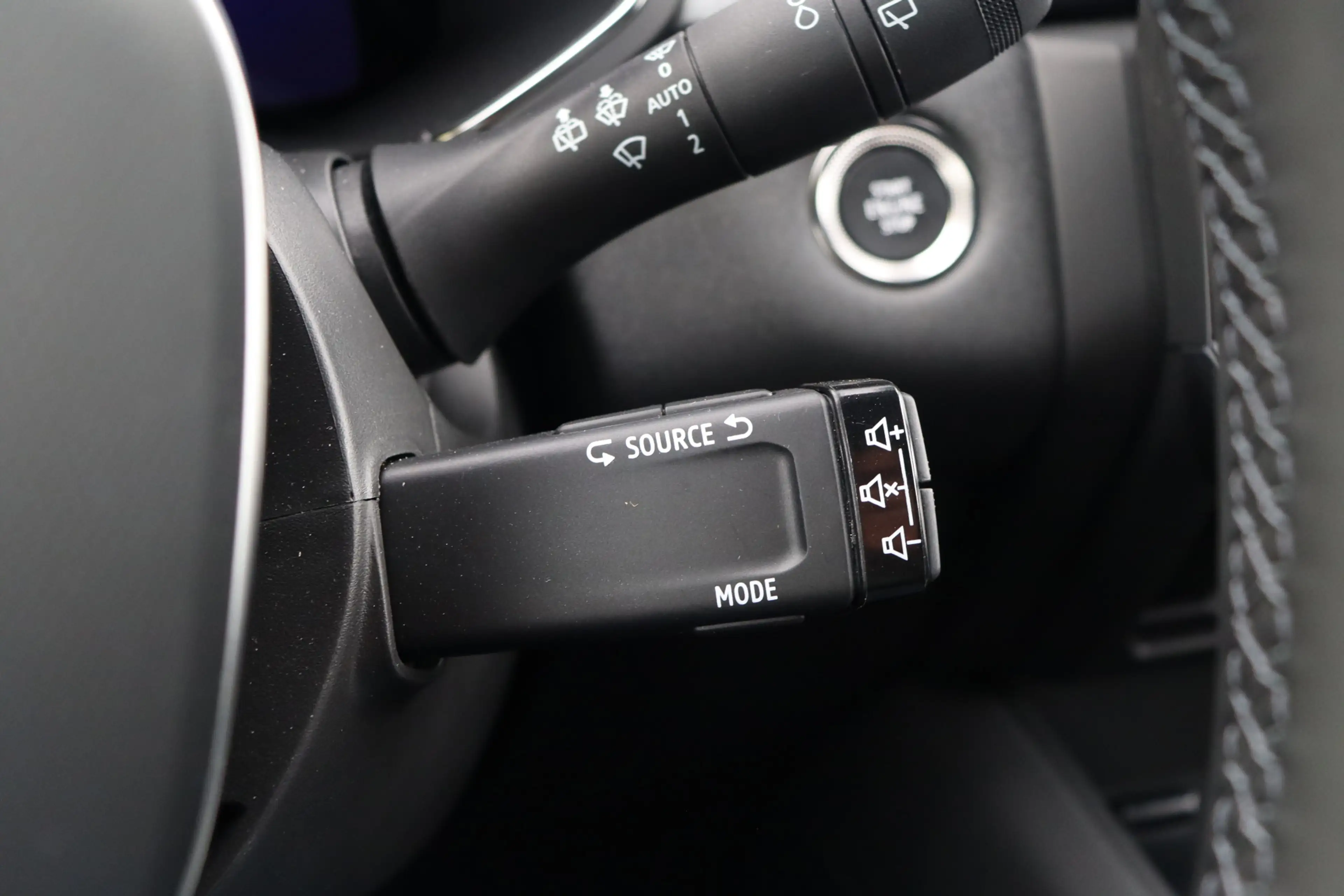 Renault Symbioz 1.6 E-Tech full hybrid 145 techno HEV | Adap. Crui — photo 24