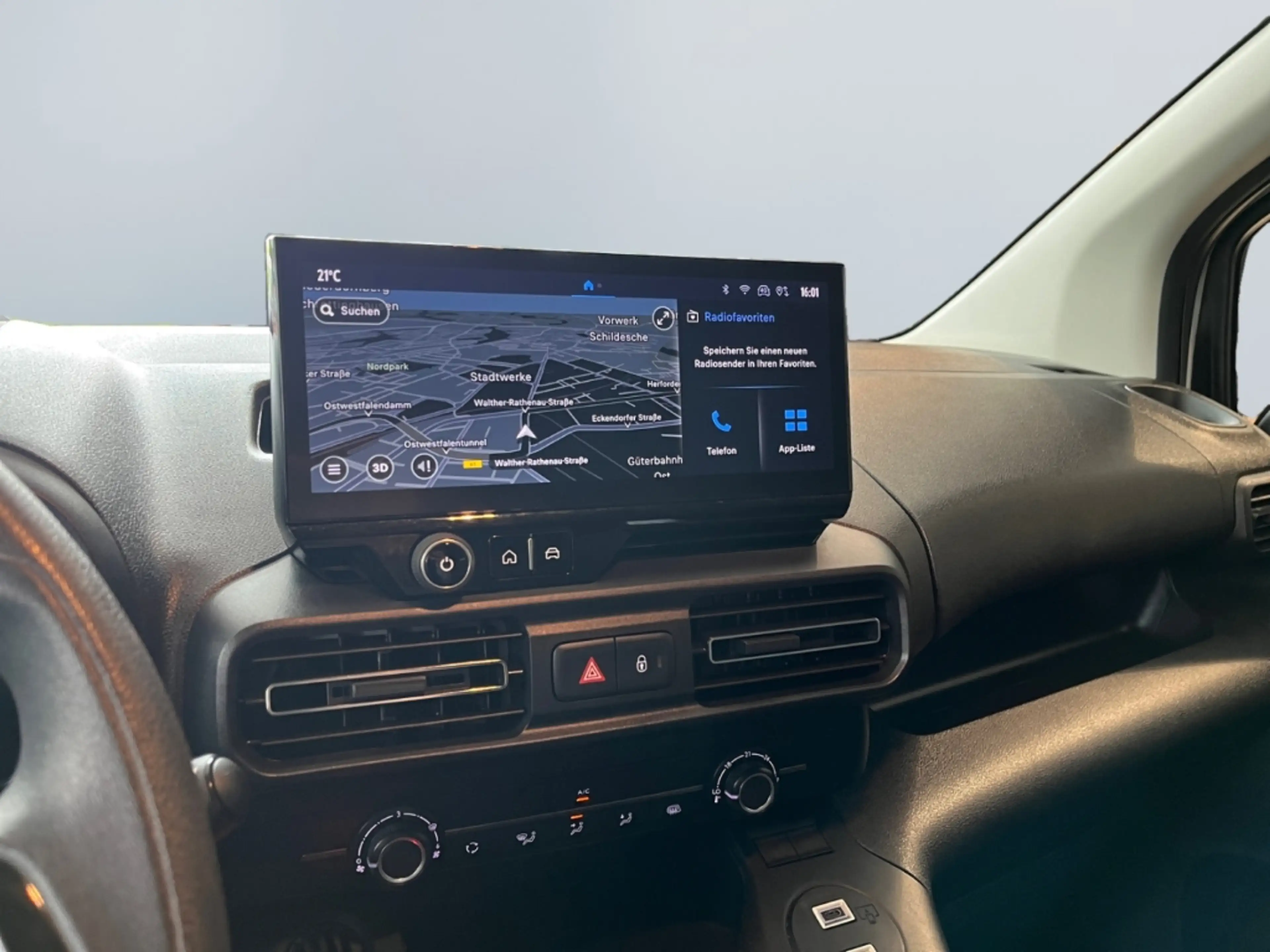 Toyota Proace City 1.5 D-4D L1 Meister *CarPlay*Navi*PDC* — photo 15