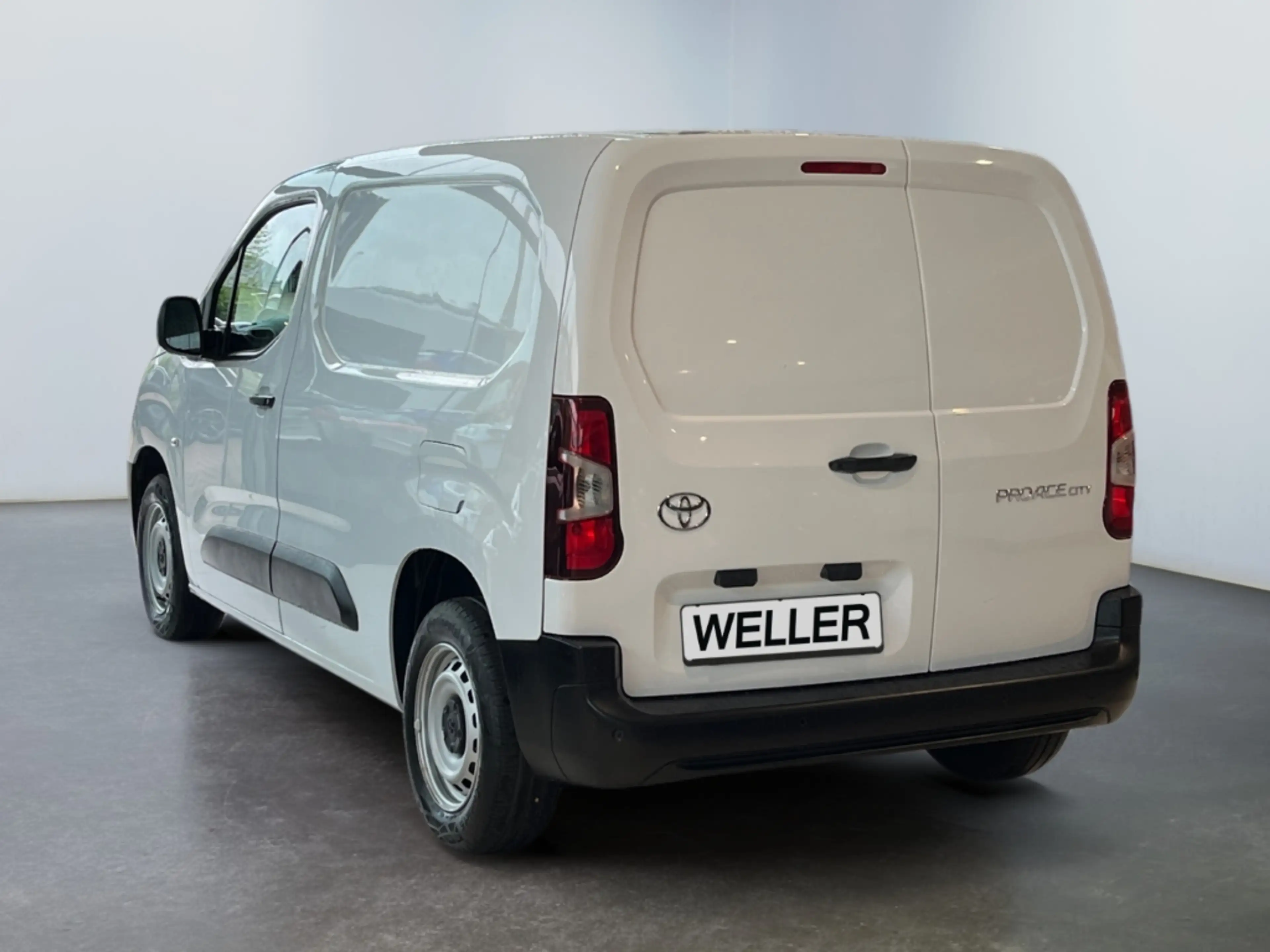 Toyota Proace City 1.5 D-4D L1 Meister *CarPlay*Navi*PDC* — photo 7