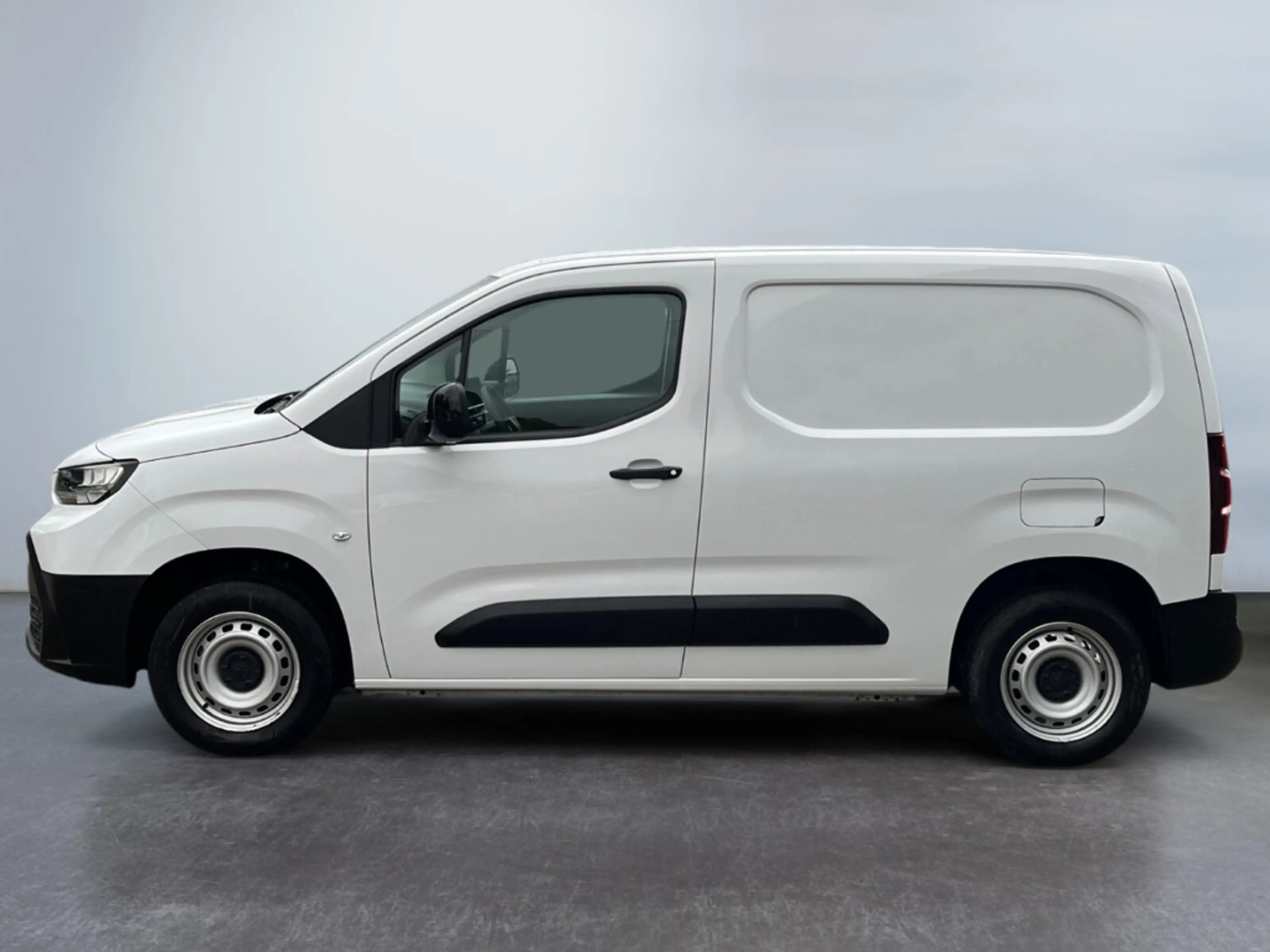 Toyota Proace City 1.5 D-4D L1 Meister *CarPlay*Navi*PDC* — photo 5