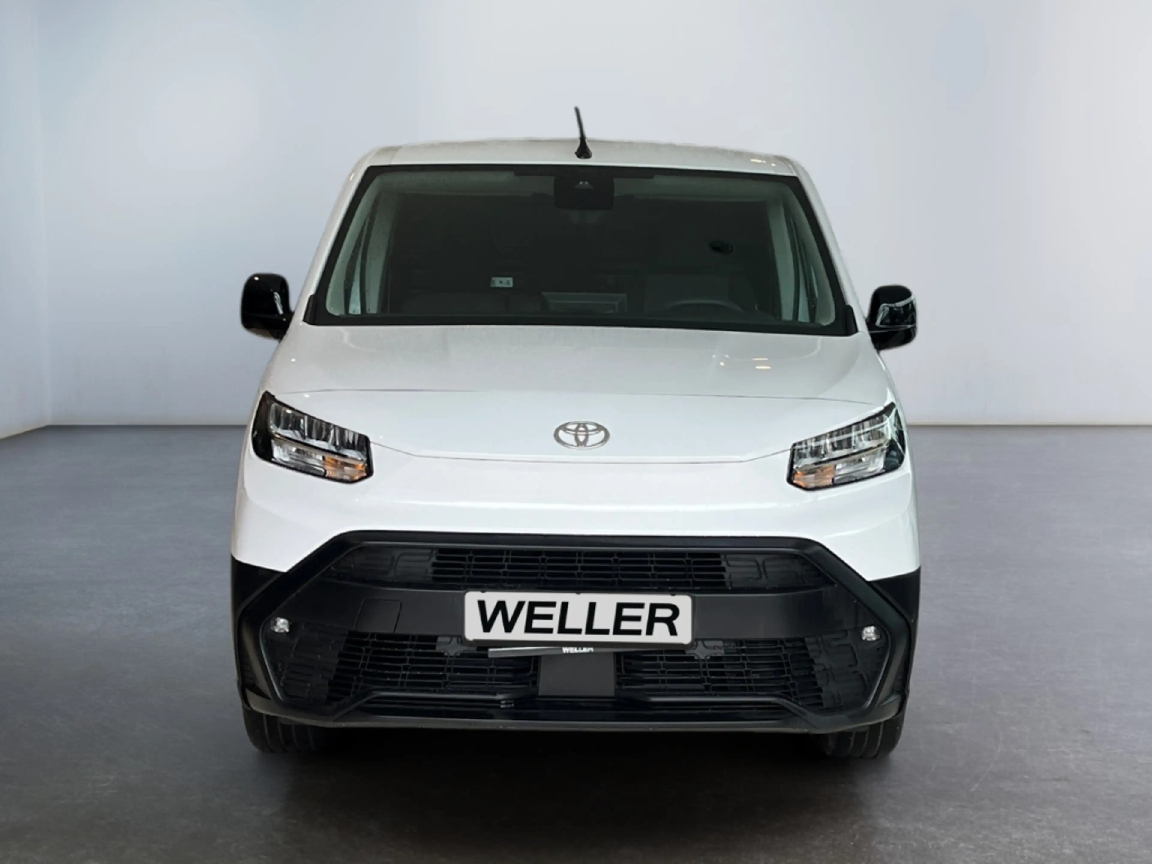 Toyota Proace City 1.5 D-4D L1 Meister *CarPlay*Navi*PDC* — photo 2