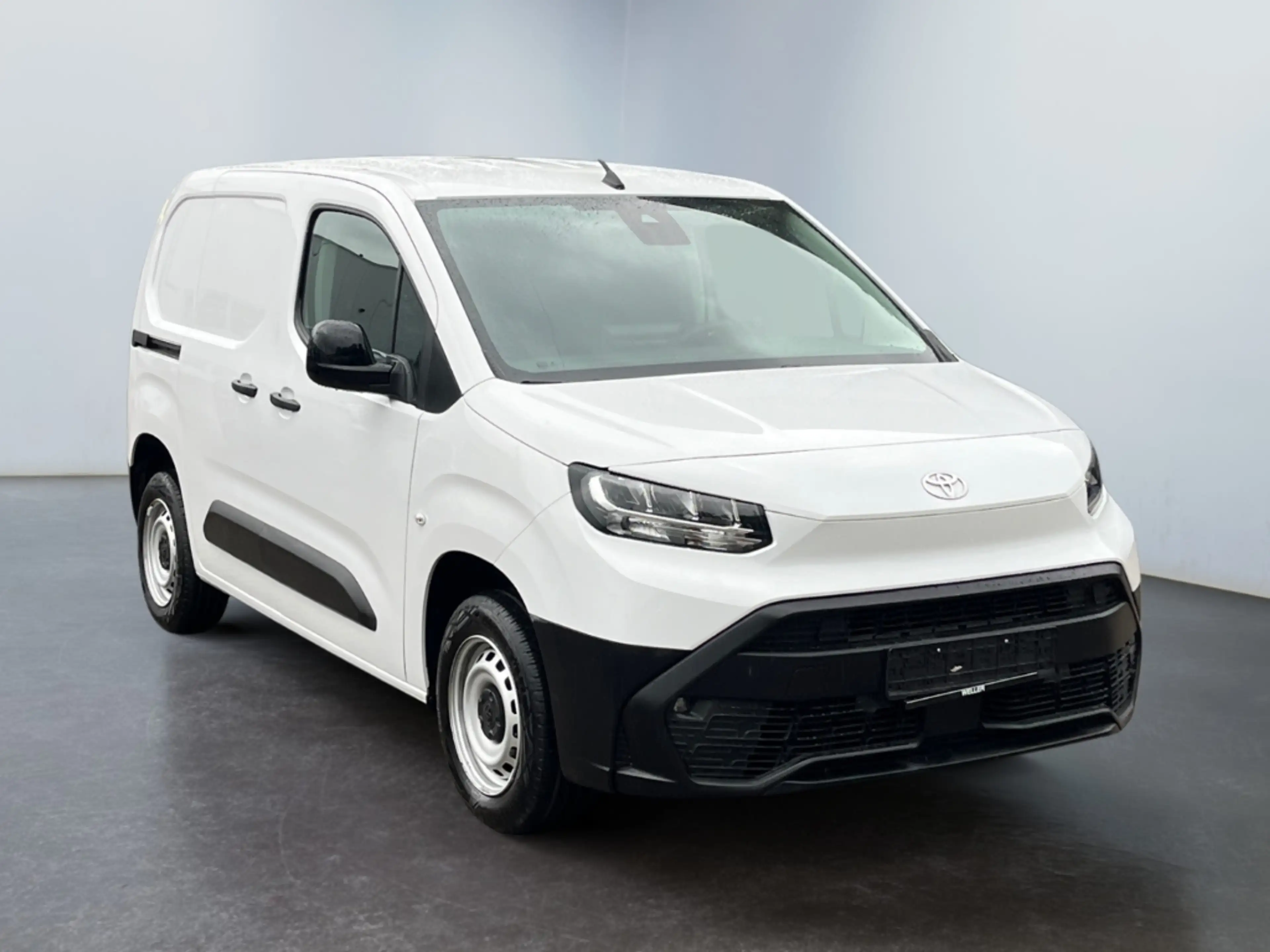 Toyota Proace City 1.5 D-4D L1 Meister *CarPlay*Navi*PDC* — photo 3