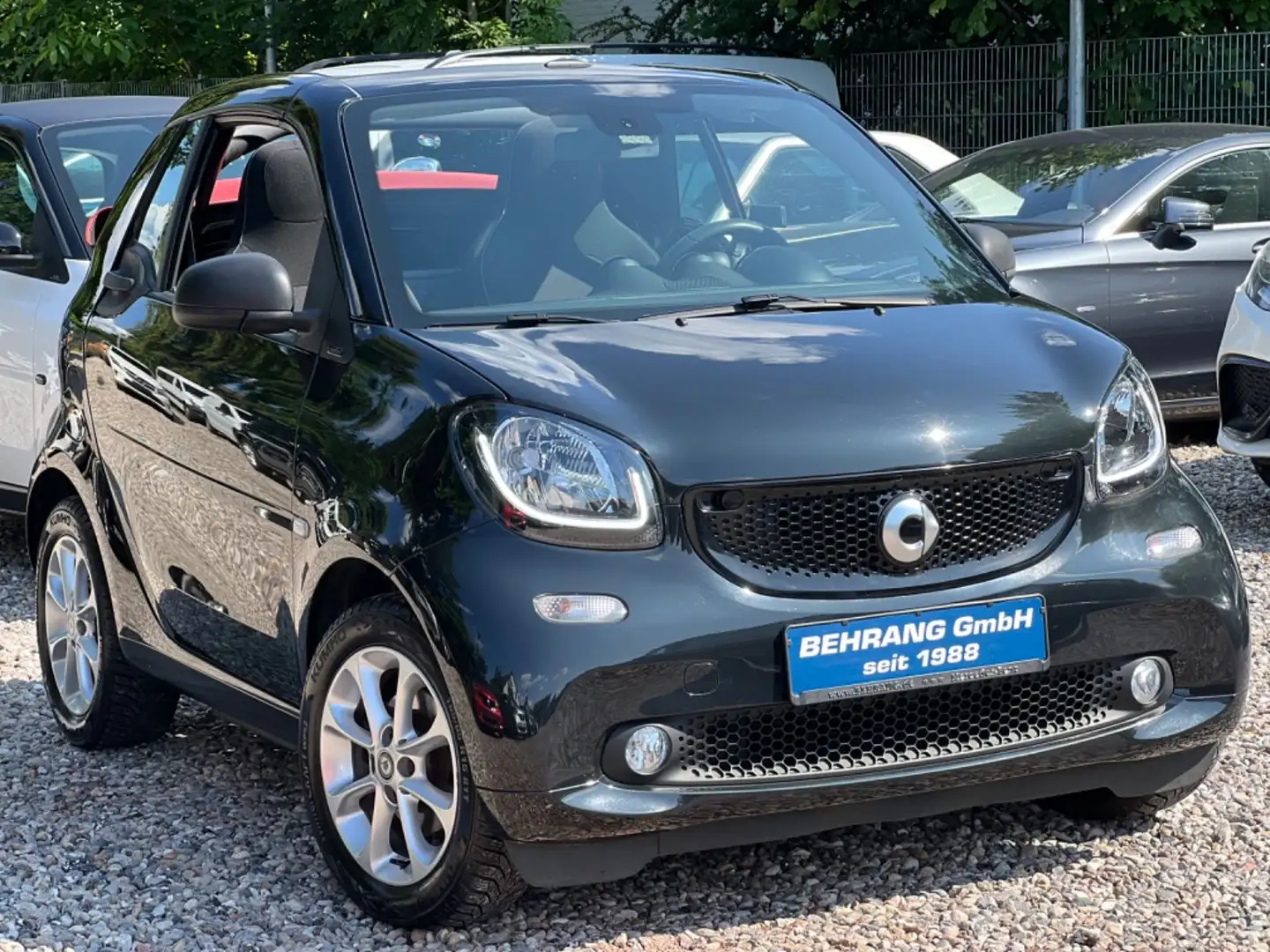 smart forTwo CABRIO*TURBO*SITZHEIZUNG*PASSION*AUTOMATIK Schwarz - 1