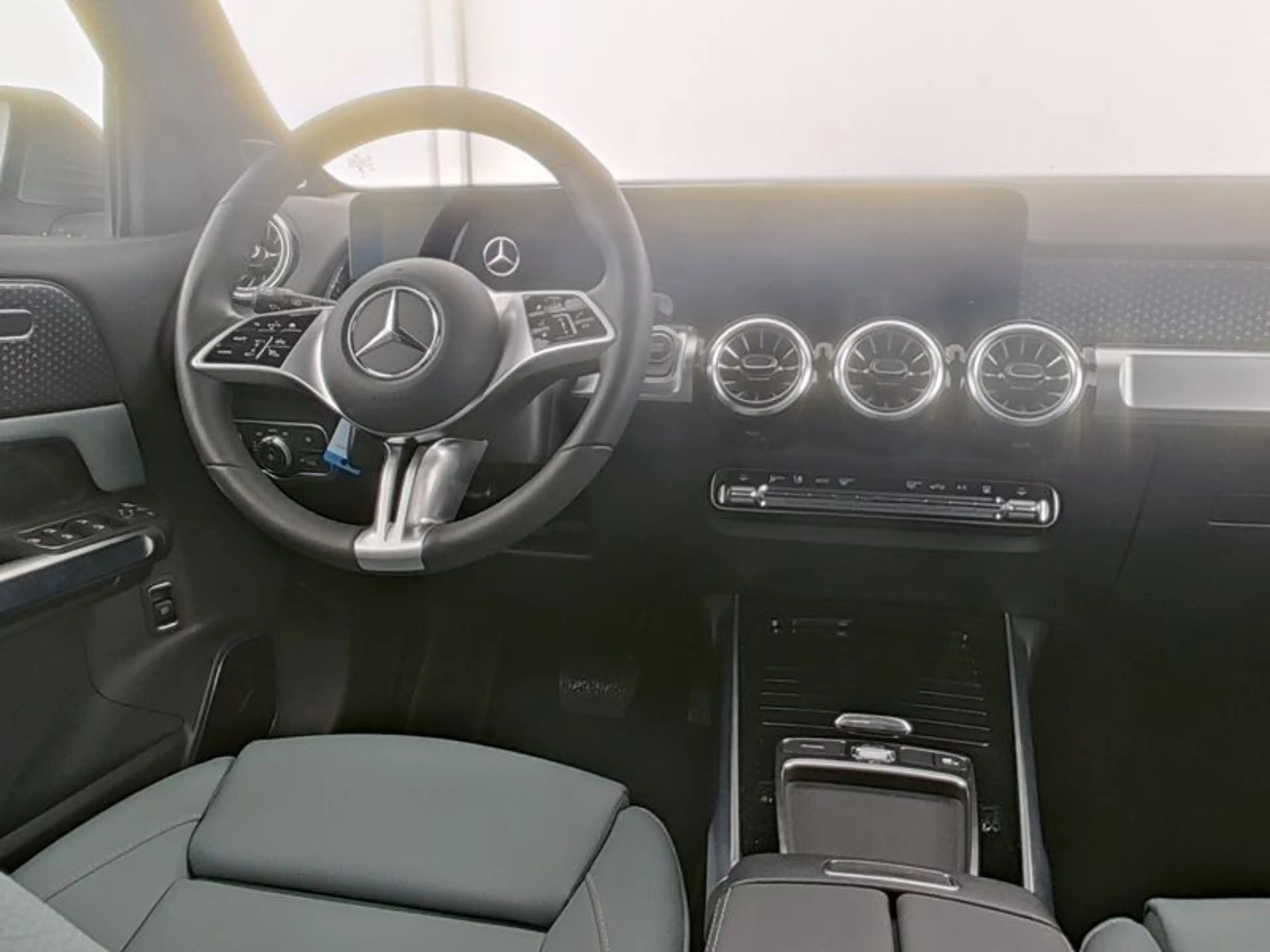 Mercedes-Benz EQB 300 4M PROG-ADVANCED+ MEMORY FAP 360 BURMEST — photo 8