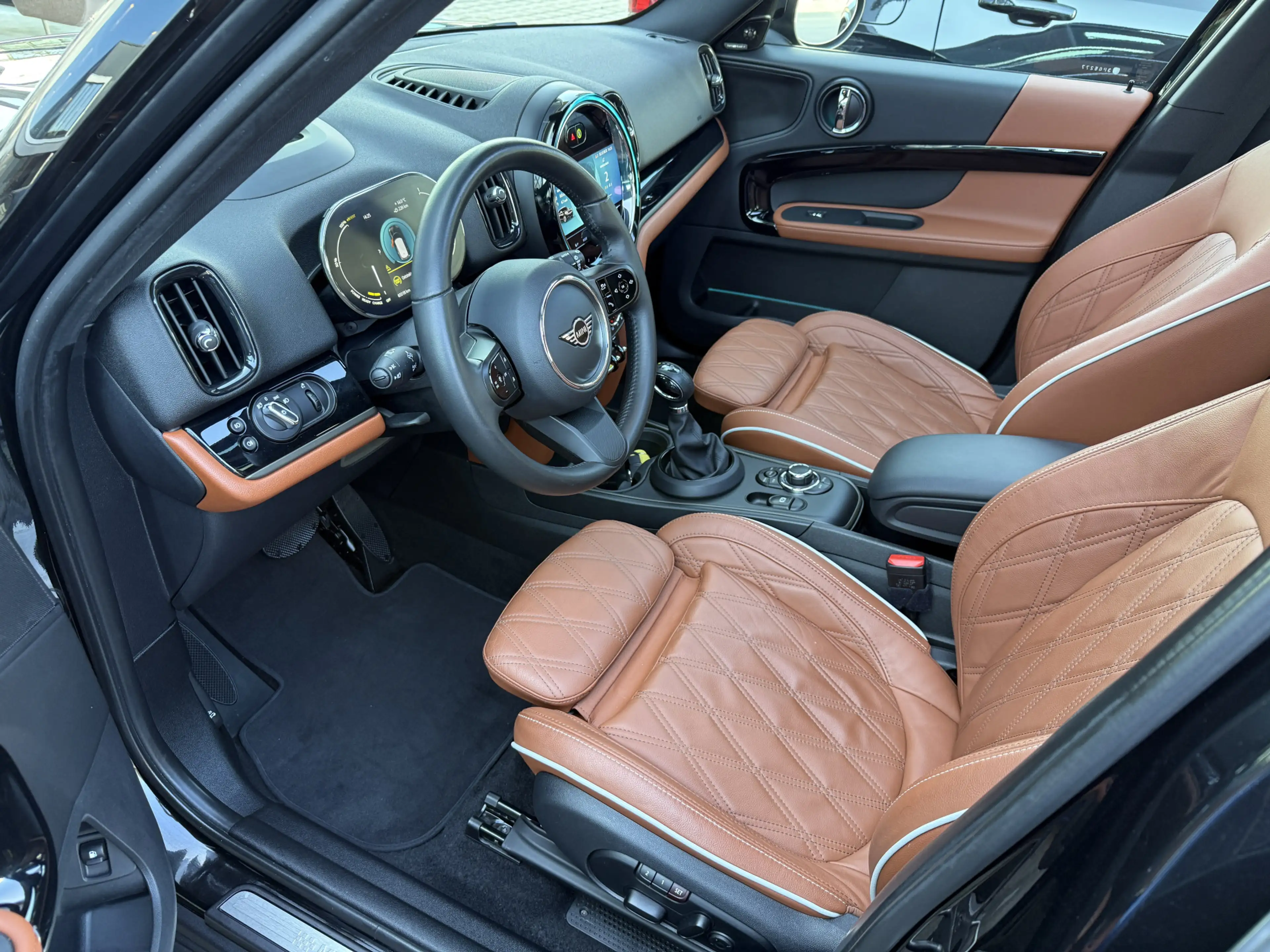 MINI Cooper SE Countryman 2.0 ALL4 Leder/Pano/Camera/Apple — photo 7