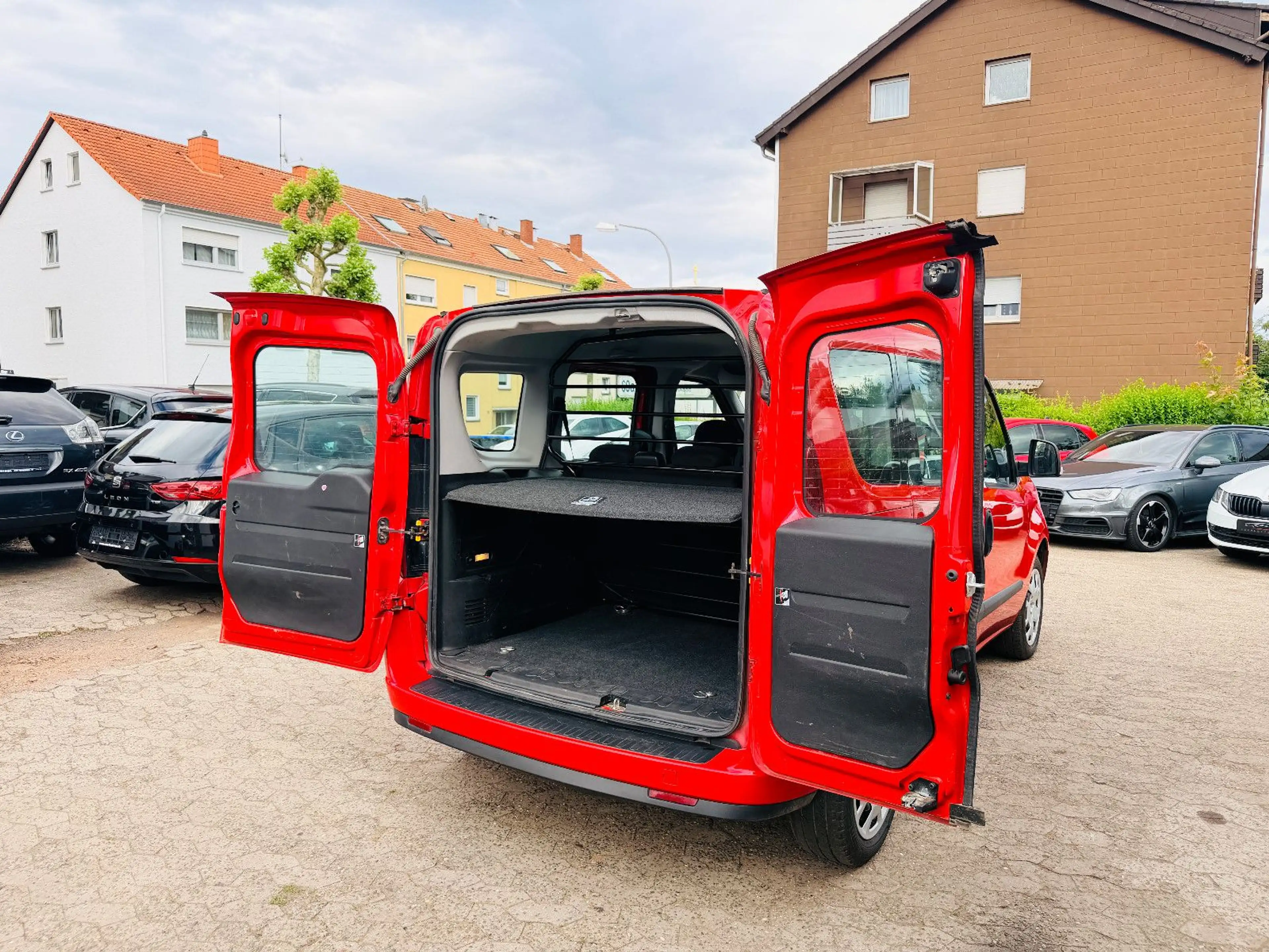 Fiat Doblo 1.6 JTDM Lounge 1.Hand Navi Klimaanlage — photo 8
