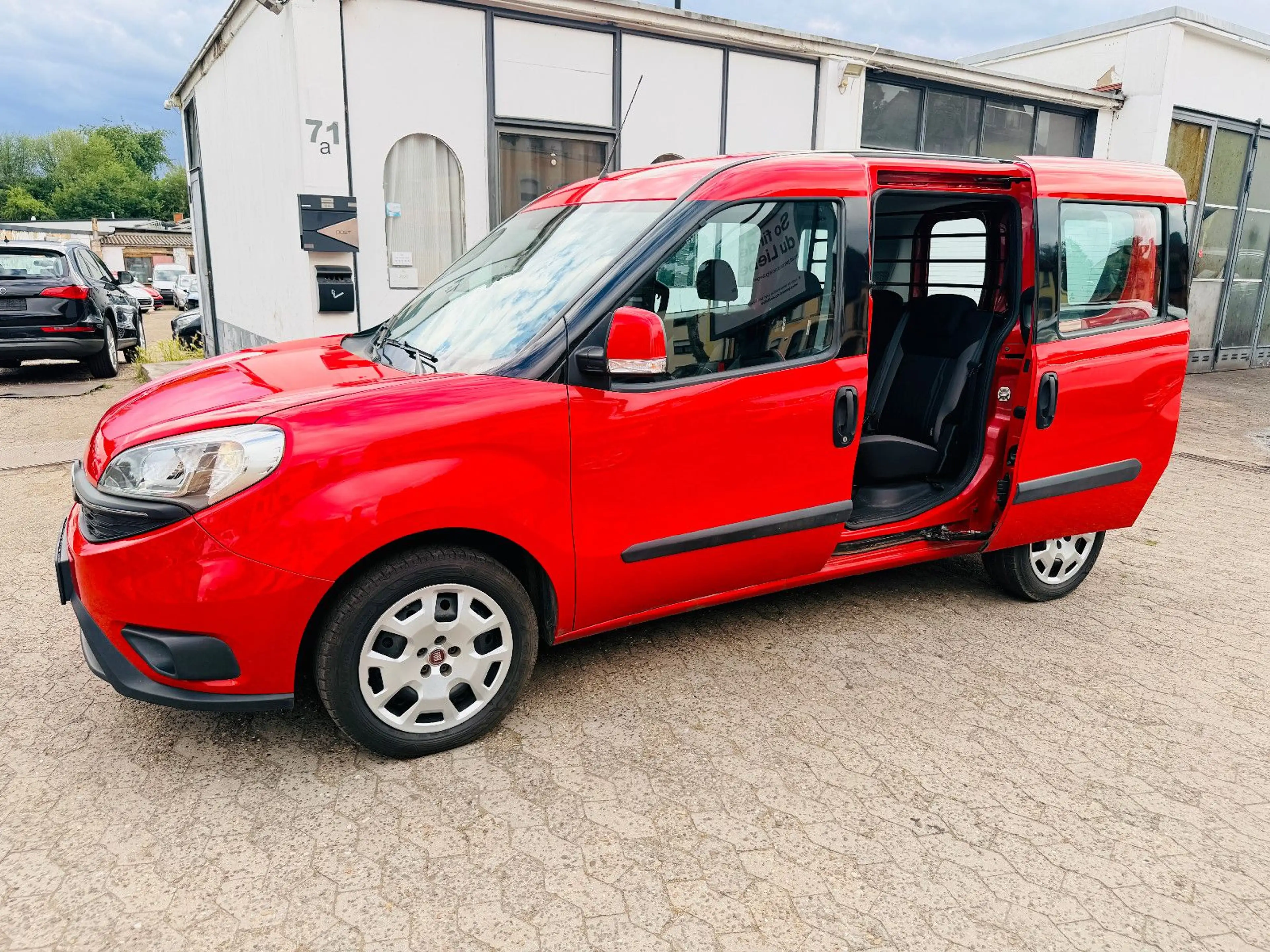 Fiat Doblo 1.6 JTDM Lounge 1.Hand Navi Klimaanlage — photo 13