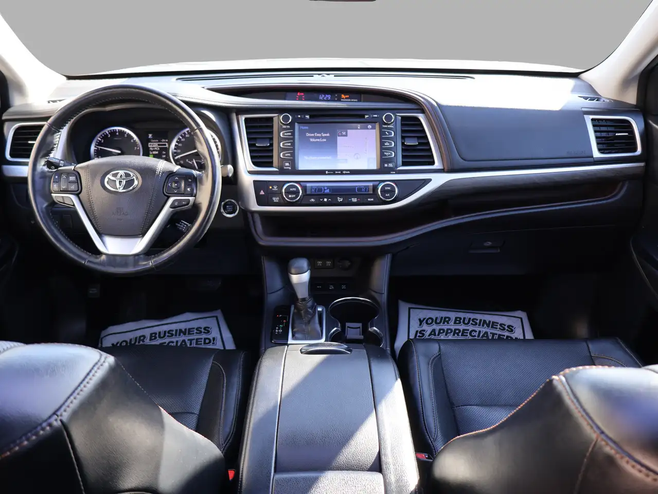 Toyota Highlander снимка Toyota Highlander