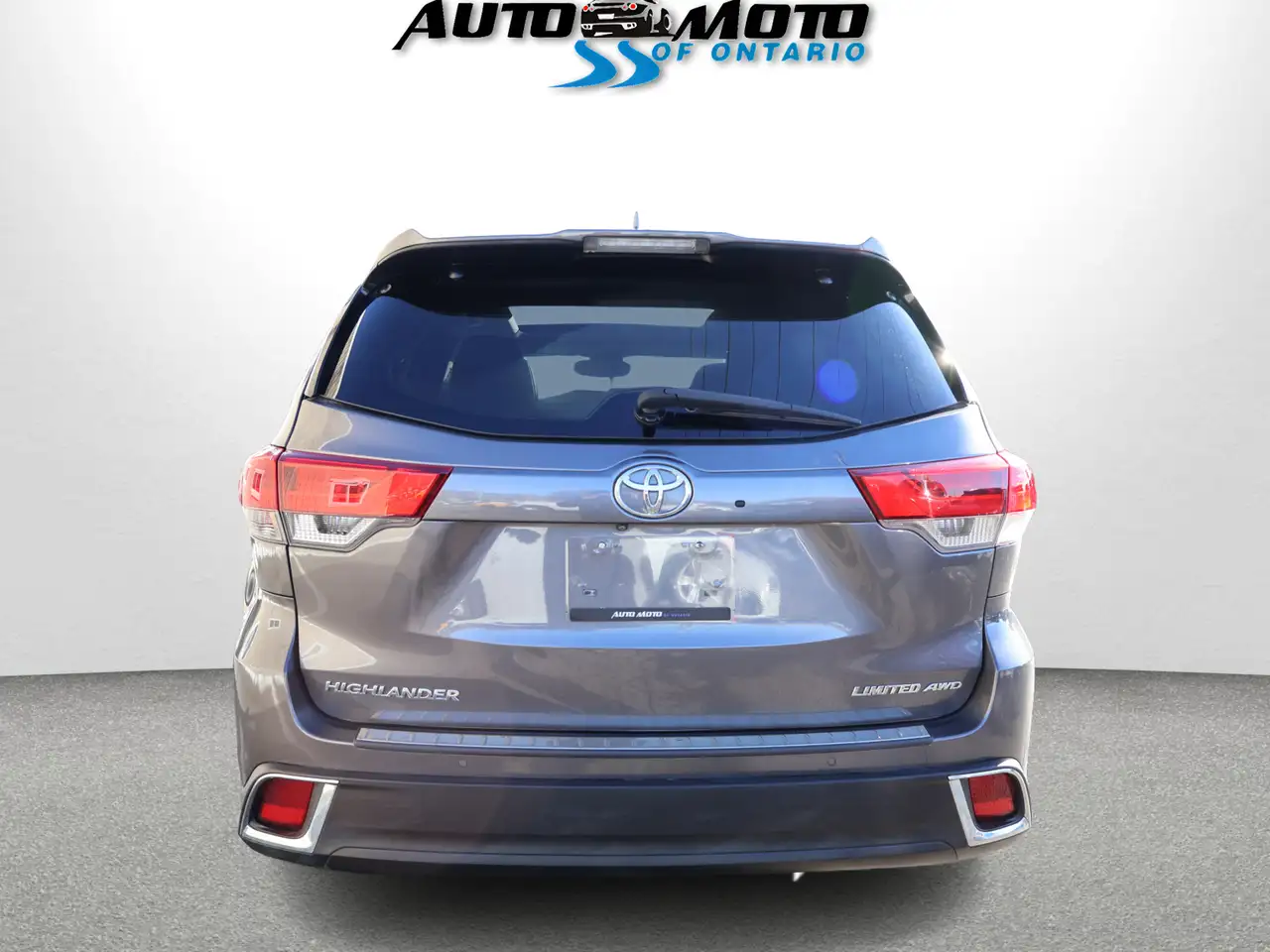 Toyota Highlander снимка Toyota Highlander