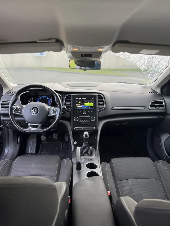 Renault Megane Berline — photo 4