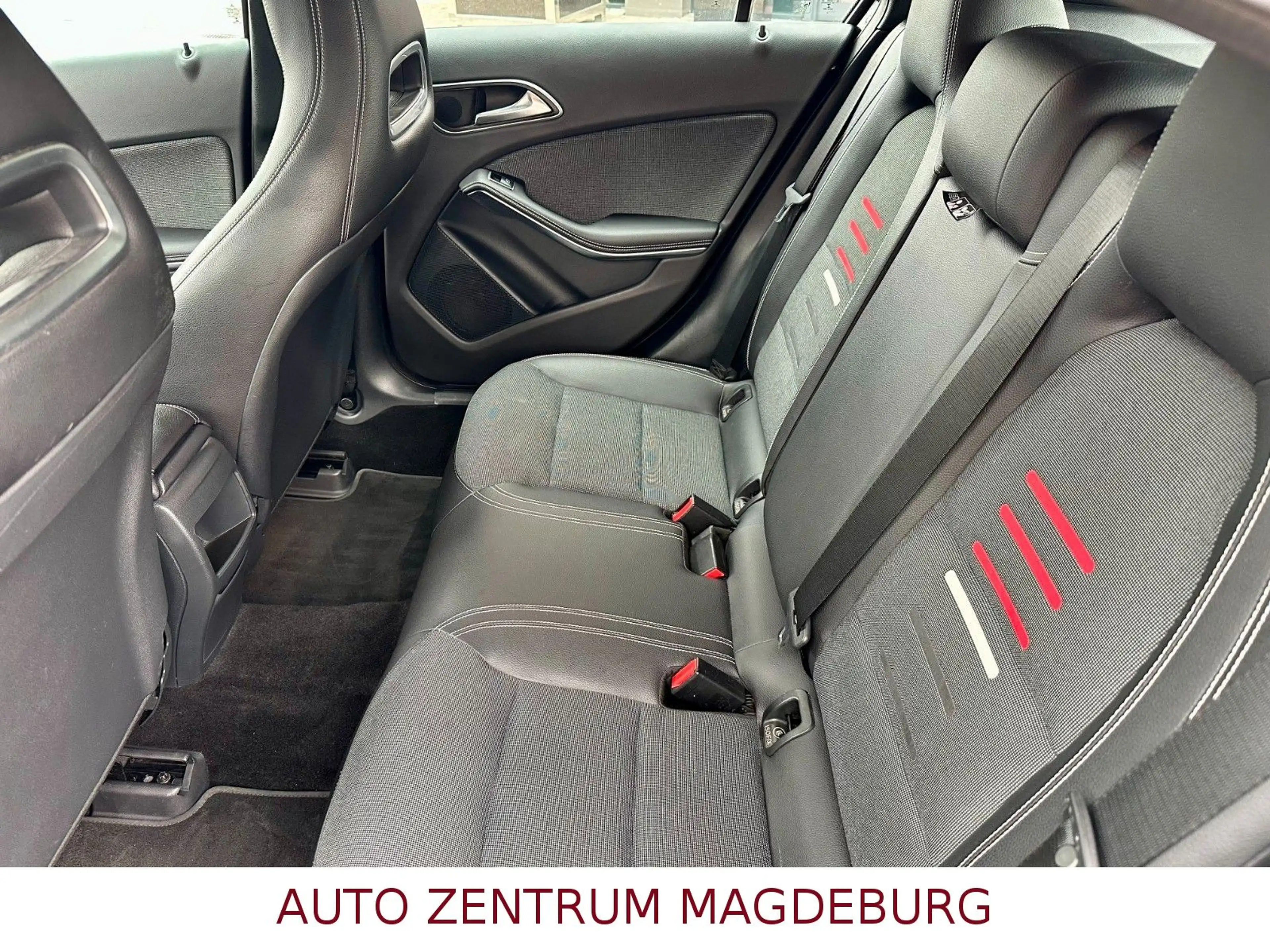 Mercedes-Benz A 180 CDI  *NAVI*TEMPOMAT*TEILLEDER*PDC* — photo 12