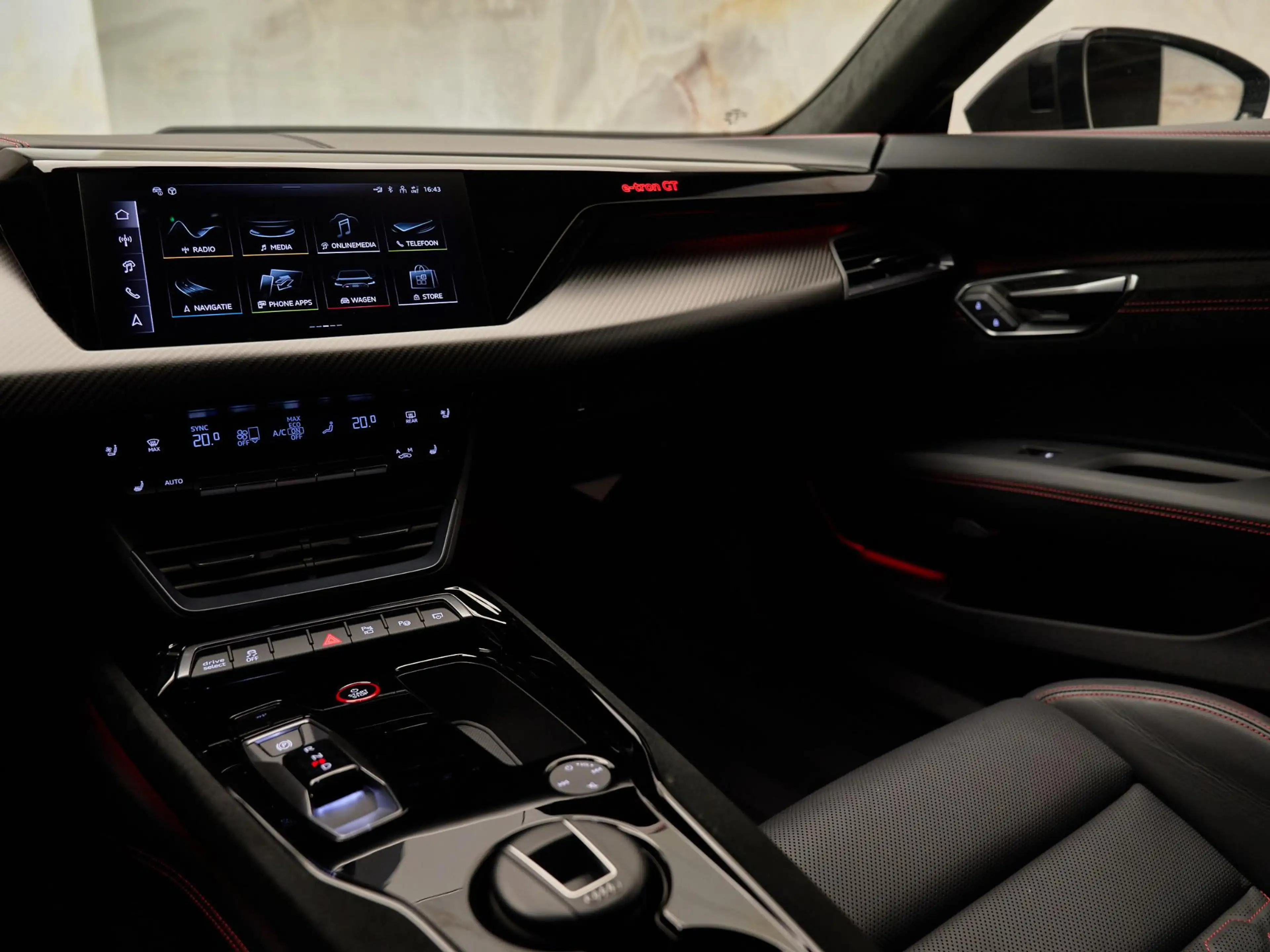 Audi RS e-tron GT , NP200k, carbon, ceramic, B&O, 4-wielbest, matrix — photo 24