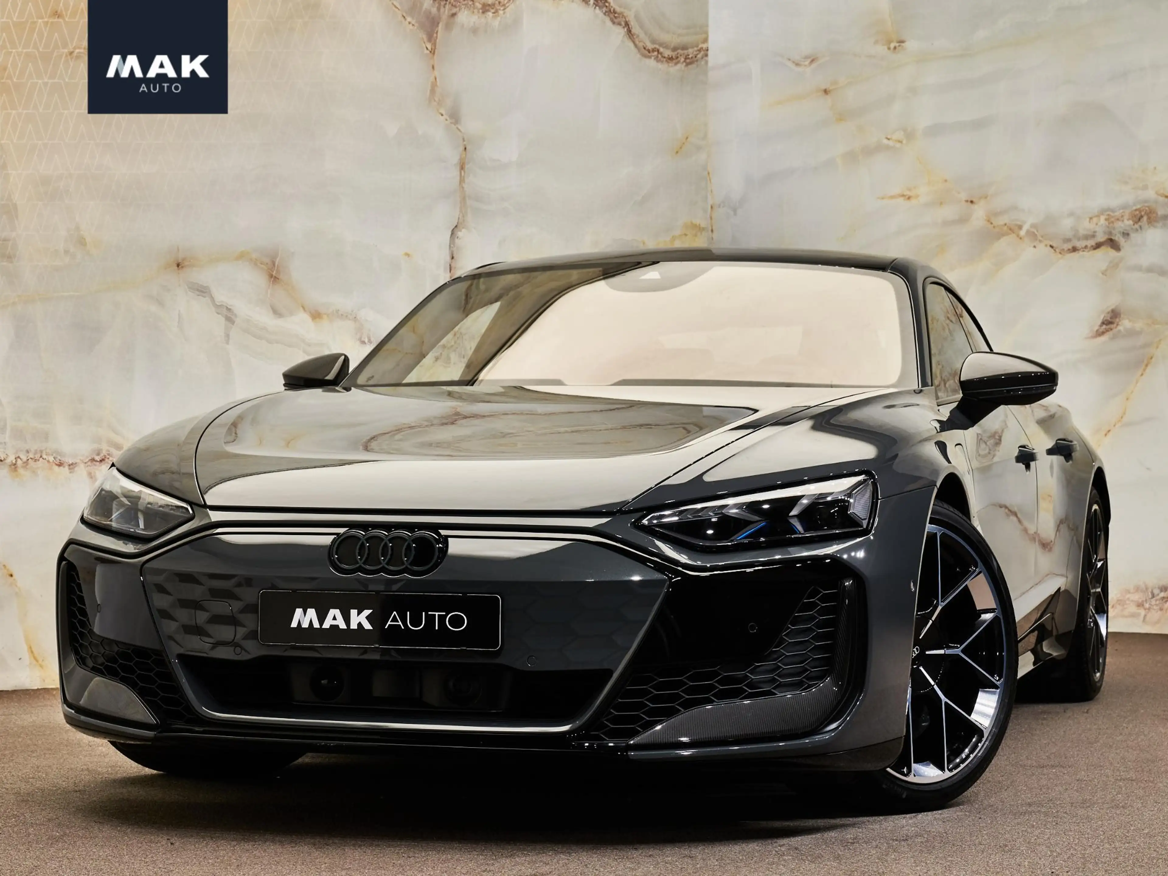 Audi RS e-tron GT , NP200k, carbon, ceramic, B&O, 4-wielbest, matrix