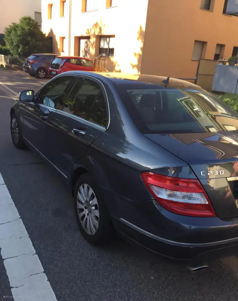 Mercedes-Benz C 230