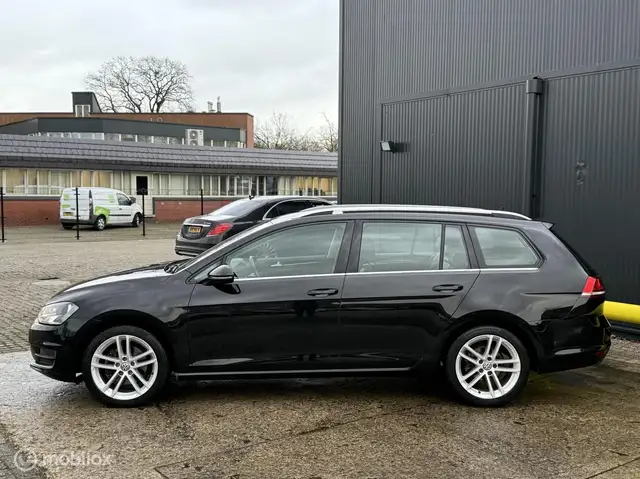 Volkswagen Golf view 7