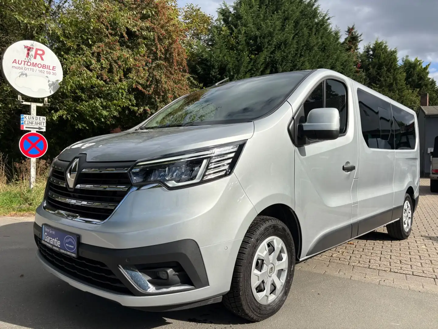 Renault Trafic Combi L2H1 3,0t  Life Silber - 1