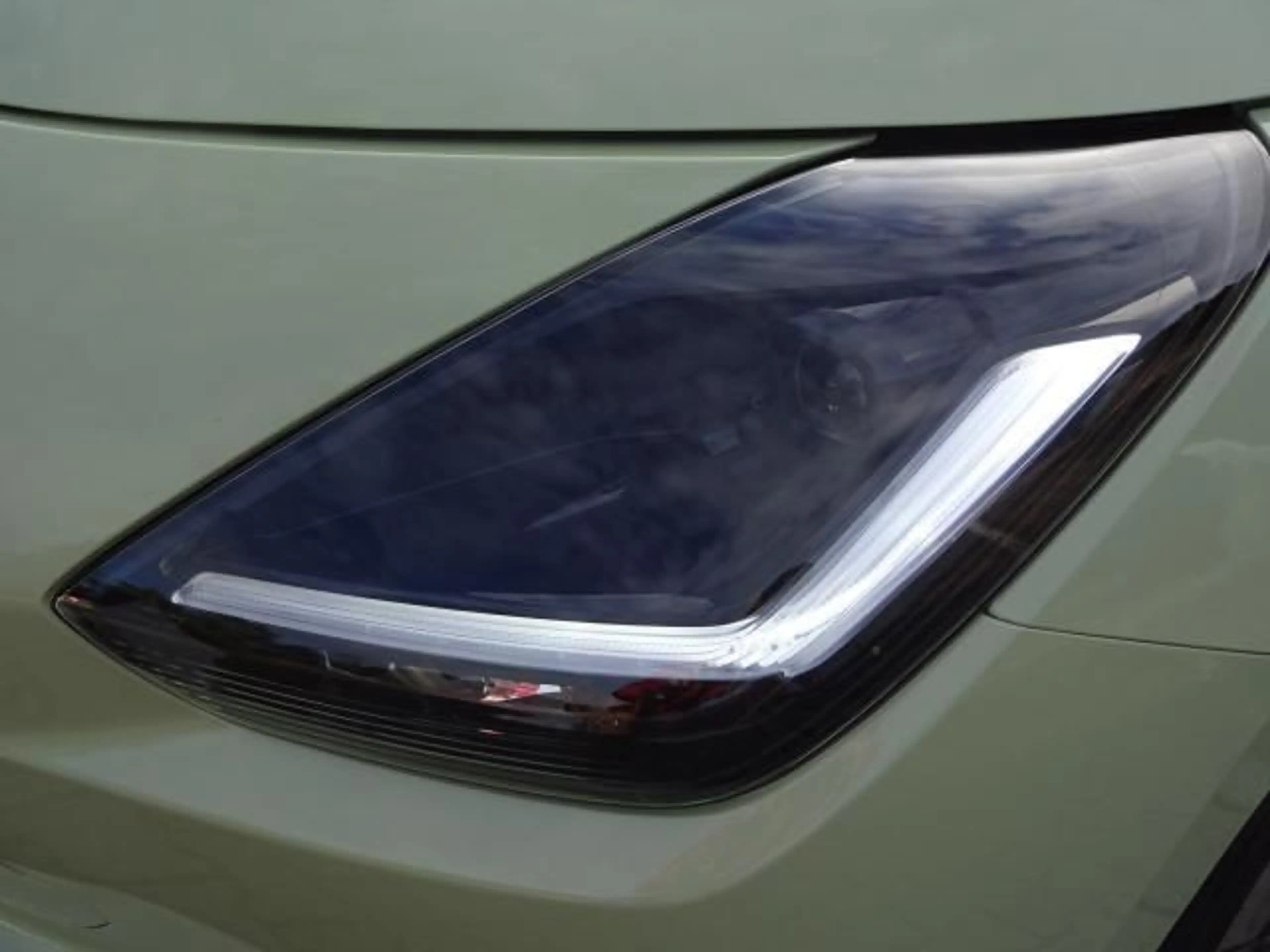 Suzuki Swift SWIFT 1.2 DUALJET CVT COMFORT+ AUTOMATIK NAVI — photo 11