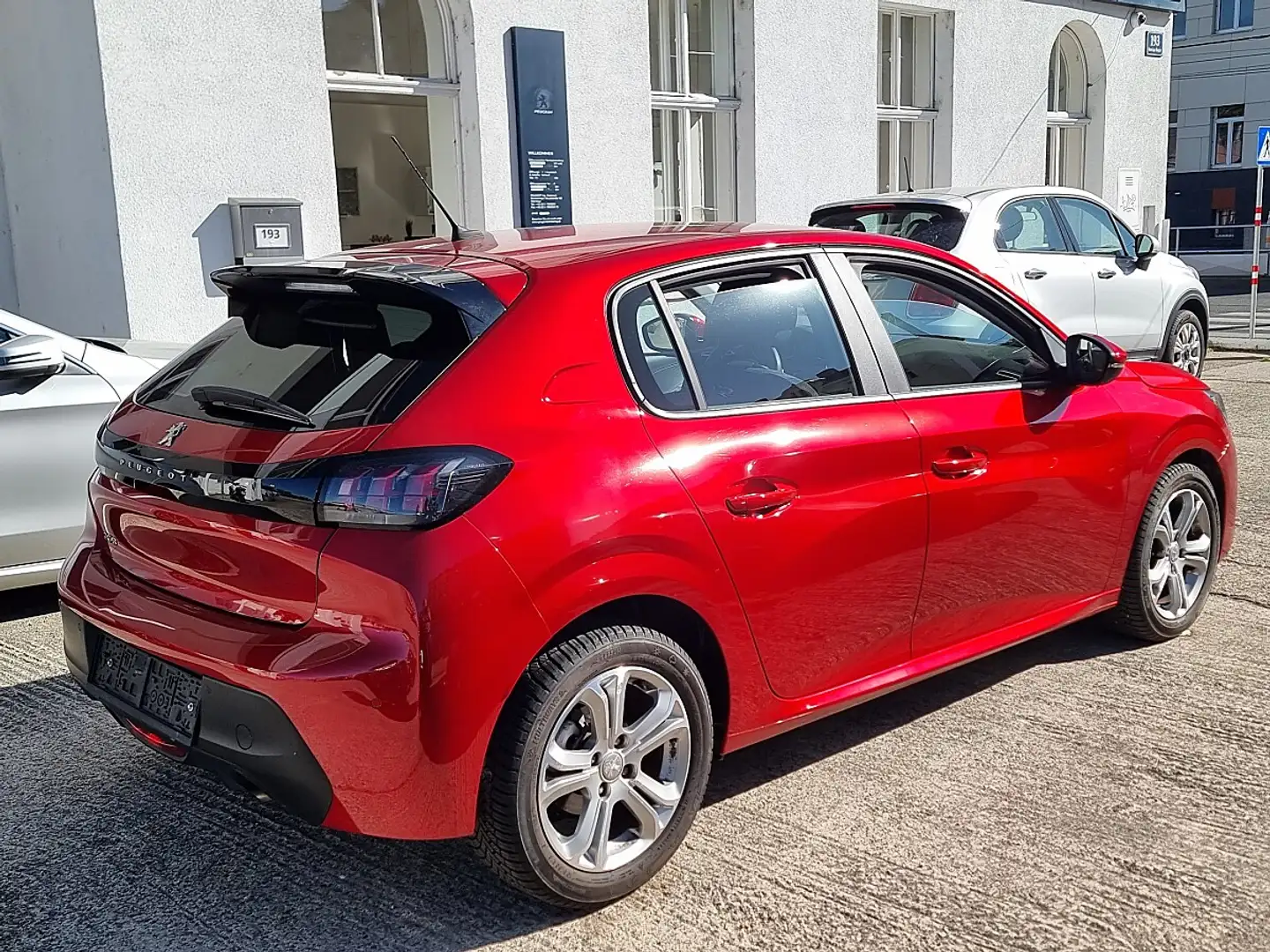 Peugeot 208 Active PureTech 100 S&S EAT8 Aut. Rot - 2