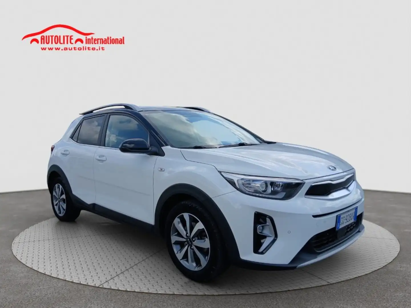 Kia Stonic 1.2 DPI ECO GPL Style Blanc - 2