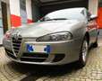 Alfa Romeo 147 147 5p 1.6 ts 16v Progression c/CL 105cv Бежевий - thumbnail 2