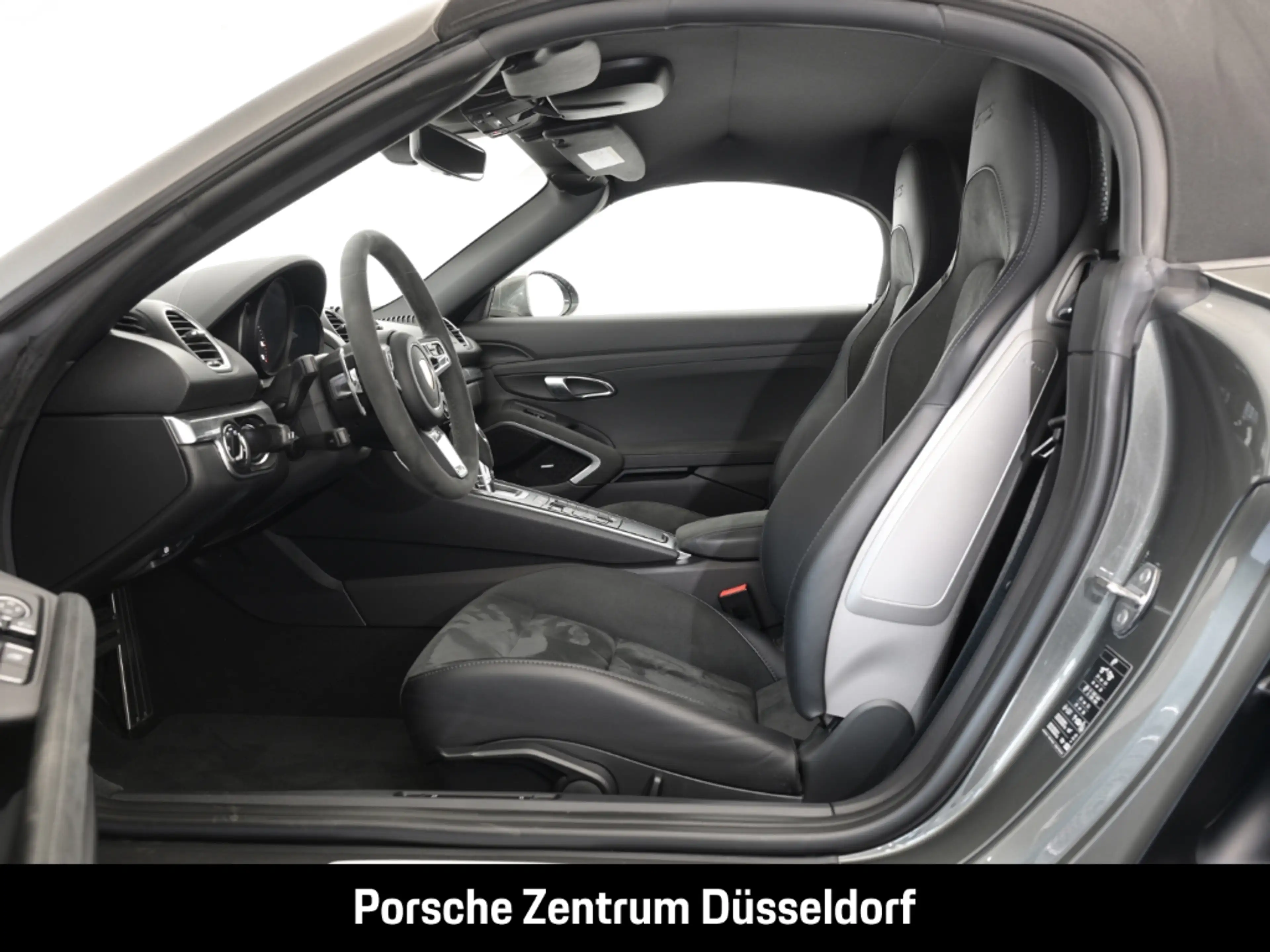 Porsche Boxster 718 GTS 4.0 — photo 12