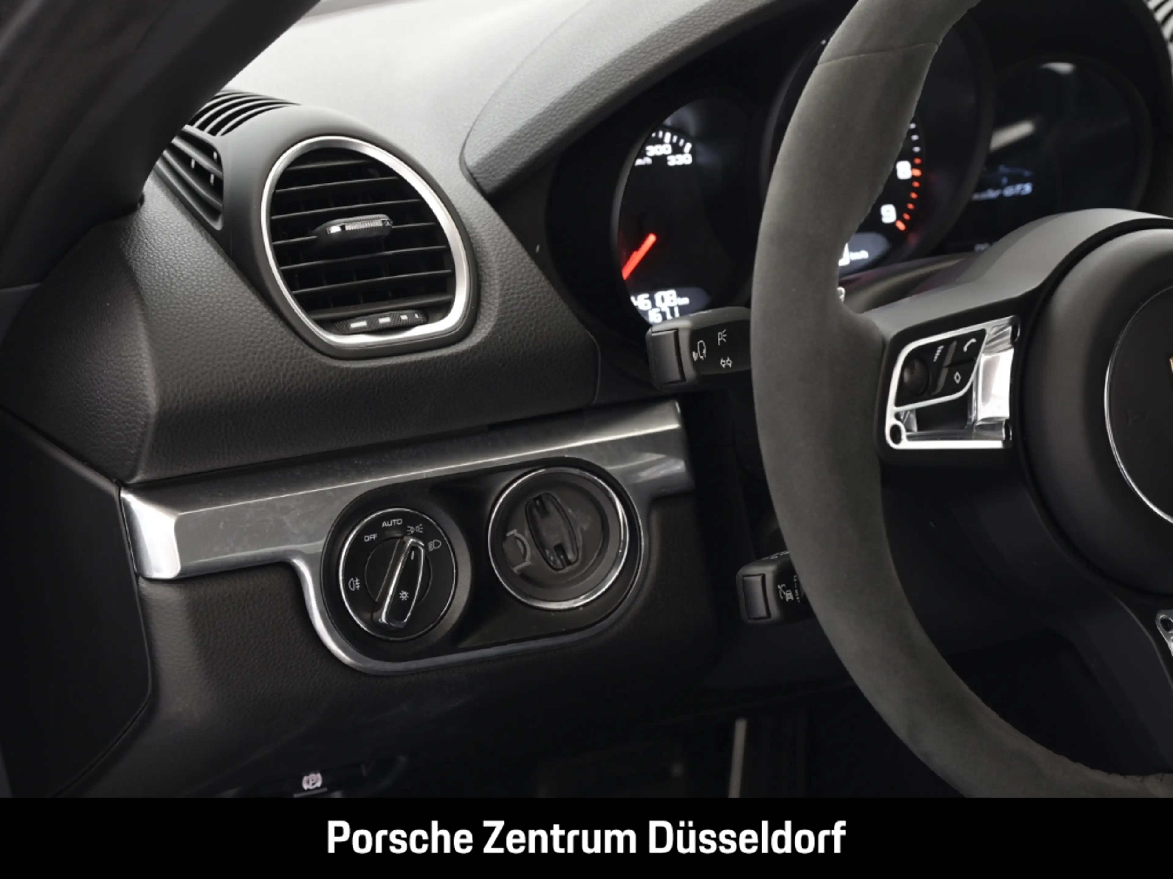 Porsche Boxster 718 GTS 4.0 — photo 14