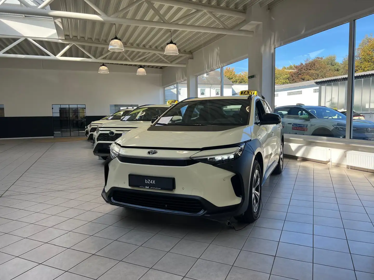 Toyota bZ4X Teamplayer Taxi Noir - 1