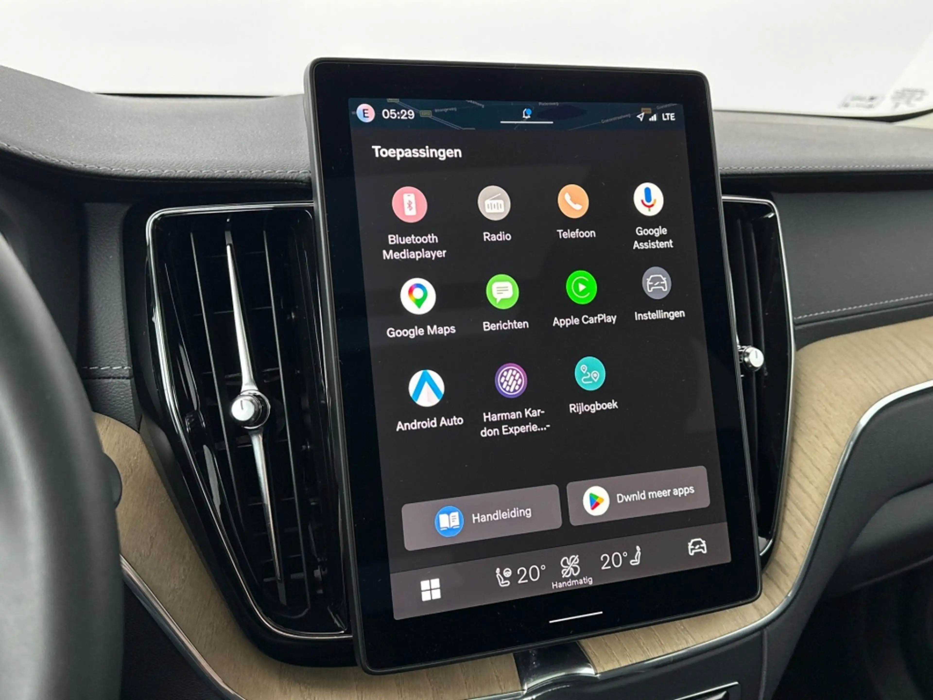 Volvo XC60 T6 398PK Recharge Ultra Dark| Luchtvering| 360Came — photo 39