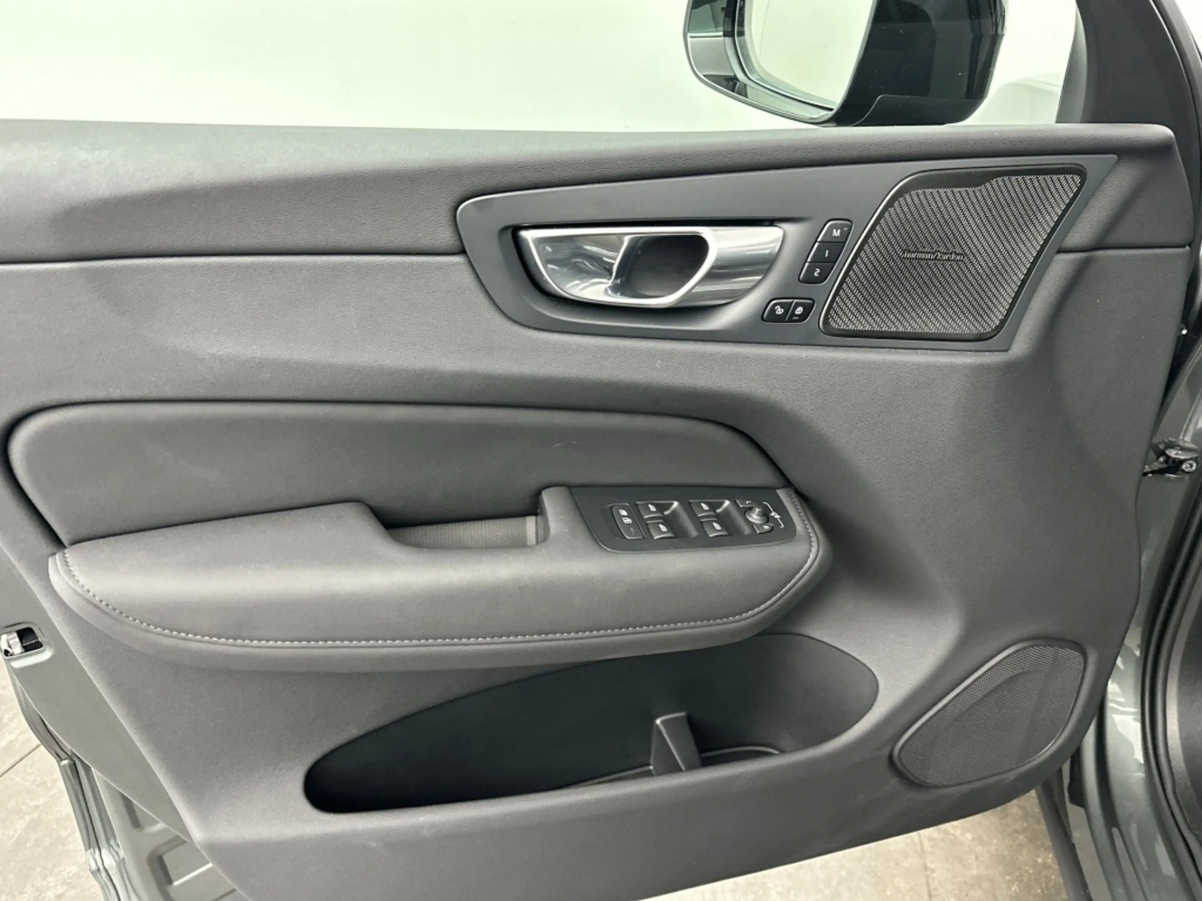 Volvo XC60 T6 398PK Recharge Ultra Dark| Luchtvering| 360Came — photo 13