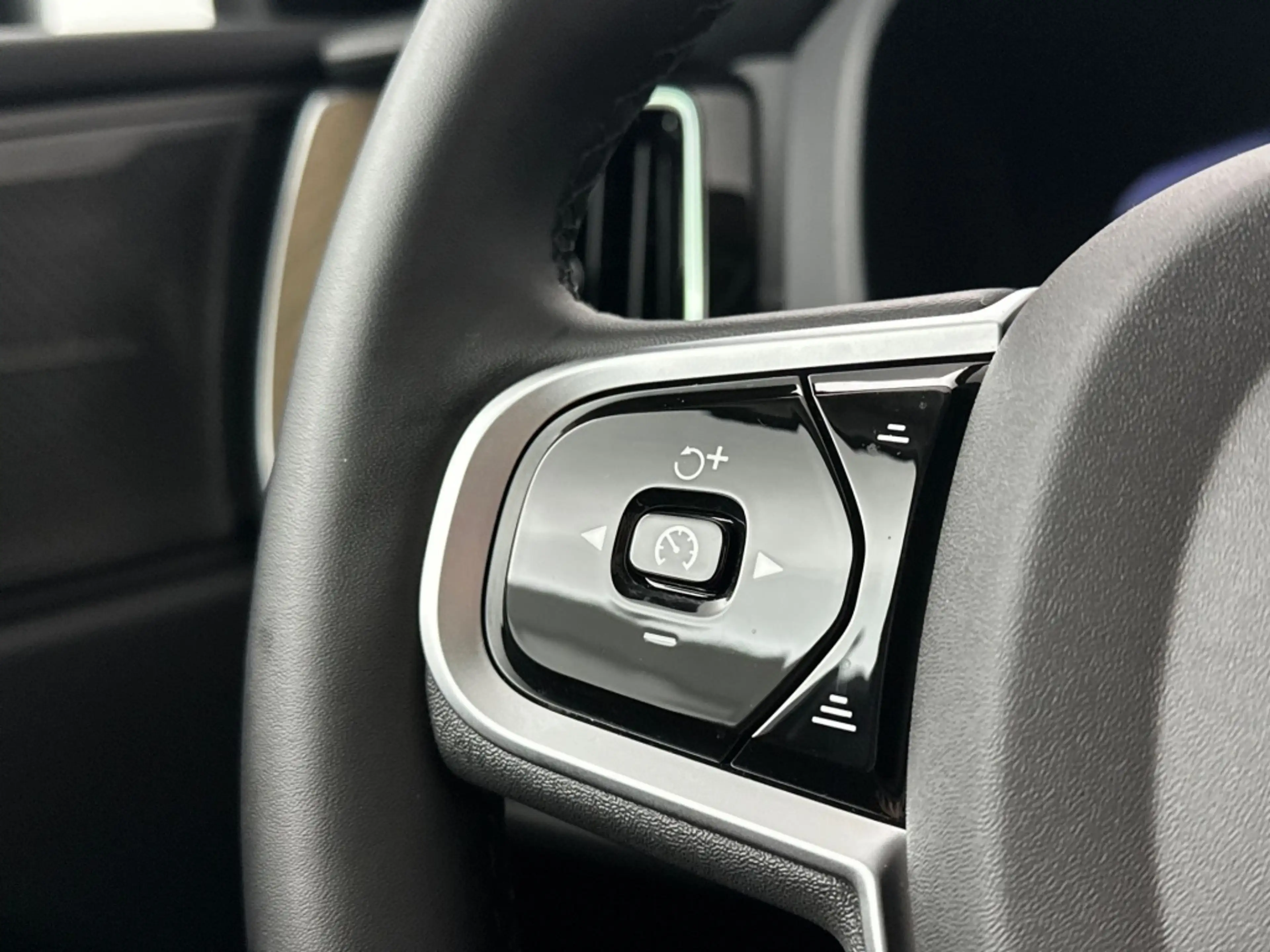 Volvo XC60 T6 398PK Recharge Ultra Dark| Luchtvering| 360Came — photo 24