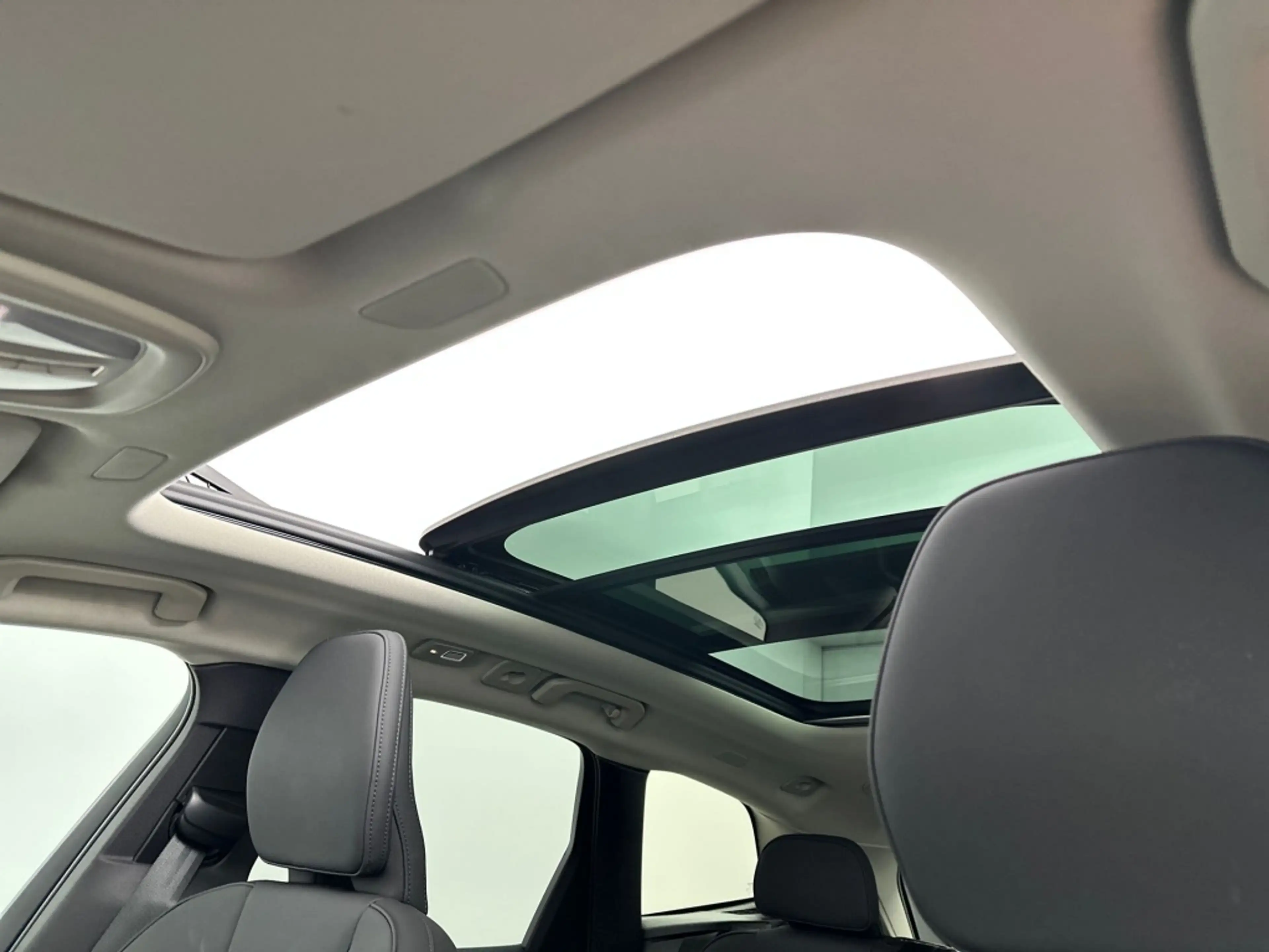 Volvo XC60 T6 398PK Recharge Ultra Dark| Luchtvering| 360Came — photo 22