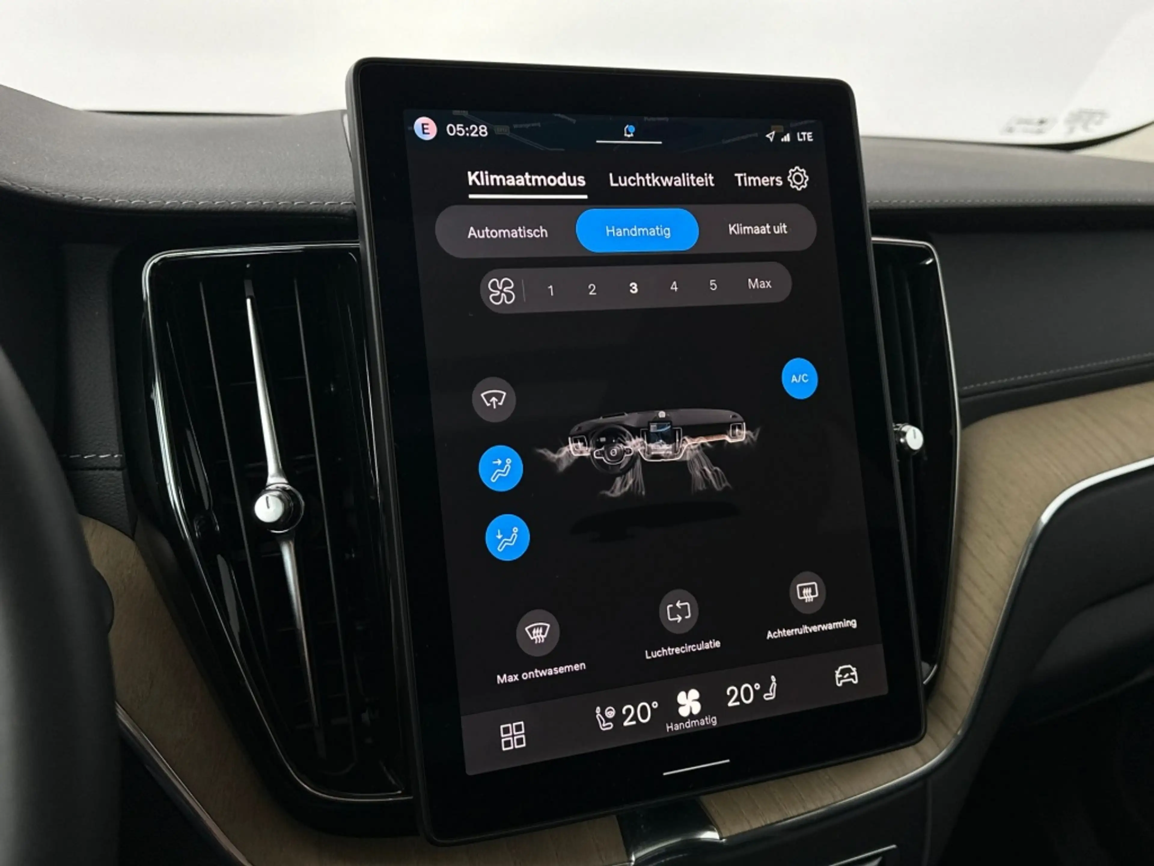 Volvo XC60 T6 398PK Recharge Ultra Dark| Luchtvering| 360Came — photo 35