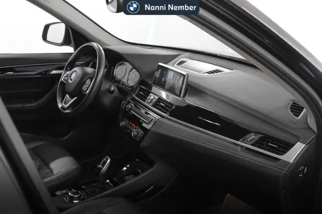 BMW X1 view 8