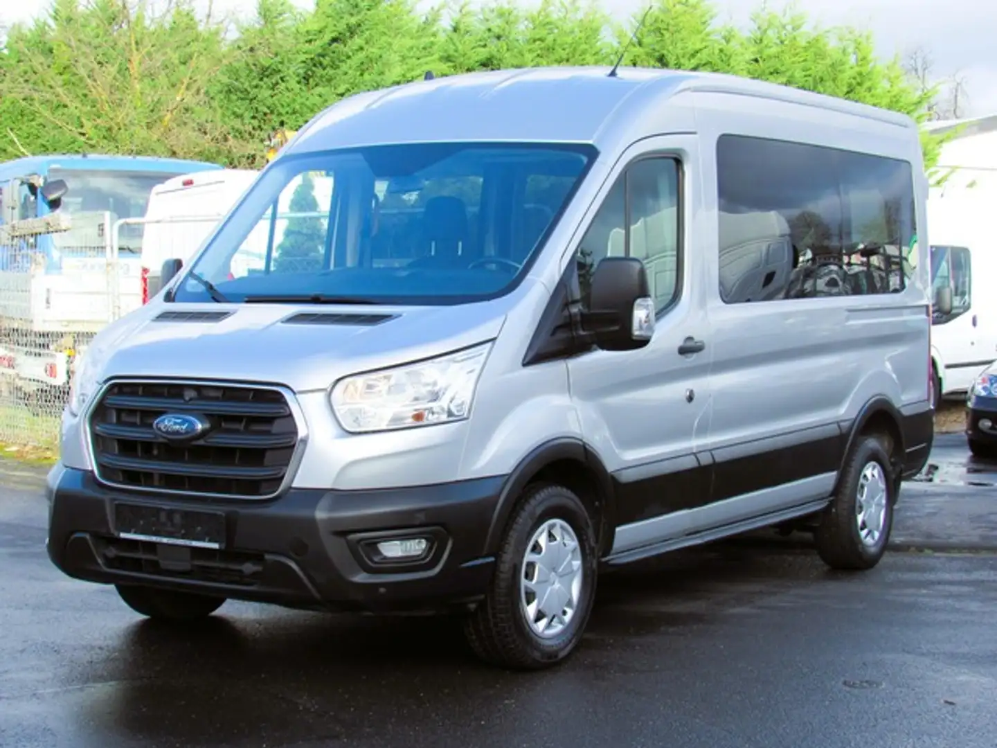 Ford Transit L2H2 8-Sitzer Klima AHK PDC Tempomat Plateado - 1
