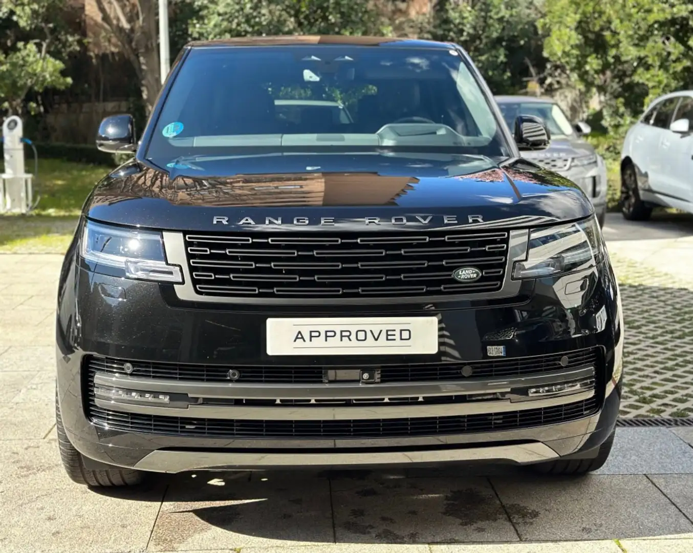 Land Rover Range Rover 3.0D I6 MHEV HSE SWB AWD Aut. Noir - 2