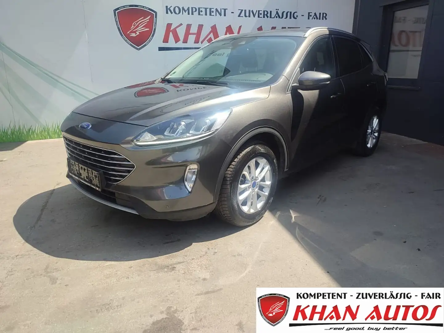 Ford Kuga 1,5 EcoBlue Titanium Aut. *Navi*RFamera* Grau - 1