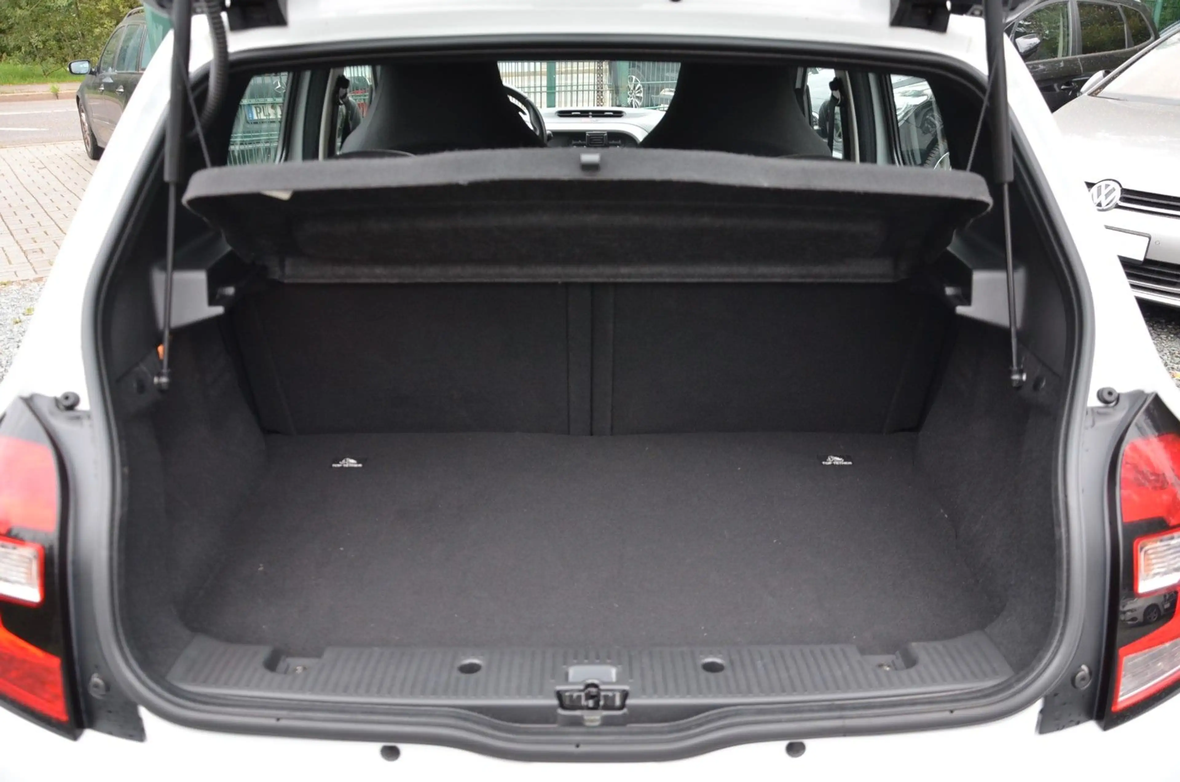 Renault Twingo Limited Klima Tüv neu — photo 14