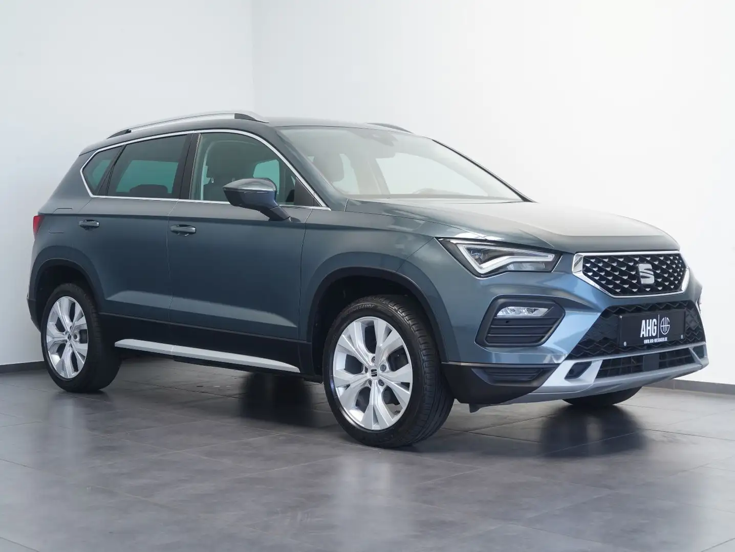 SEAT Ateca 1.5 TSI ACT Xperience LED/NAVI/ACC/AHK Grau - 2