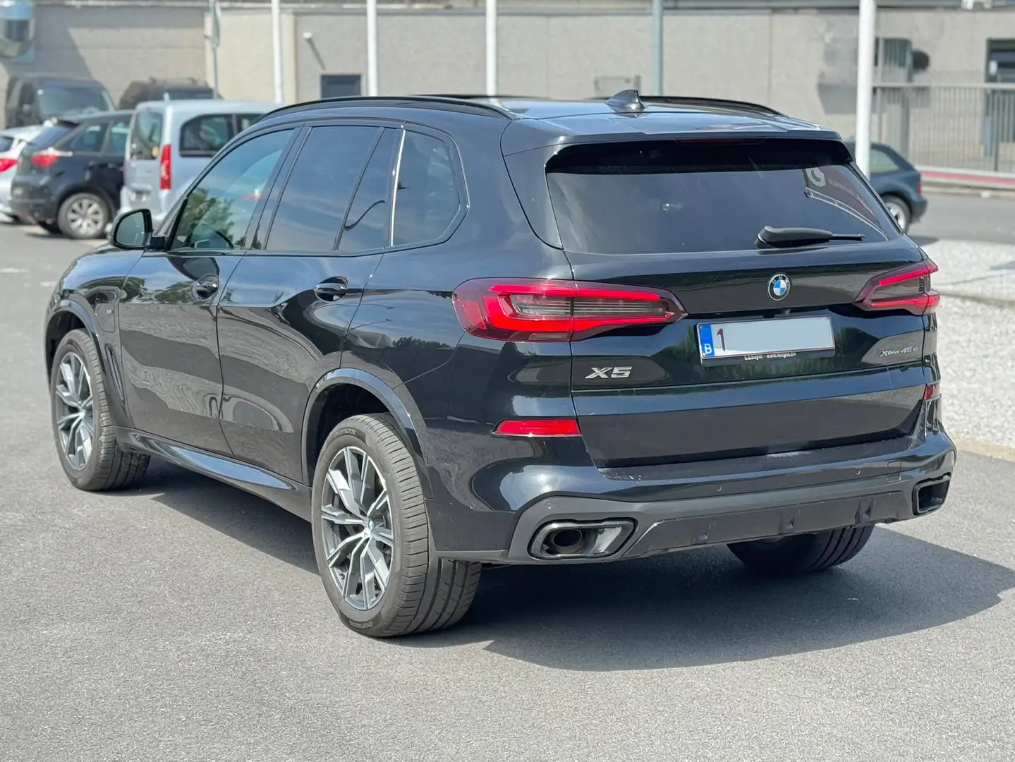 BMW X5 3.0A X-Drive45e PACK-M Full Full Option Zwart - 2
